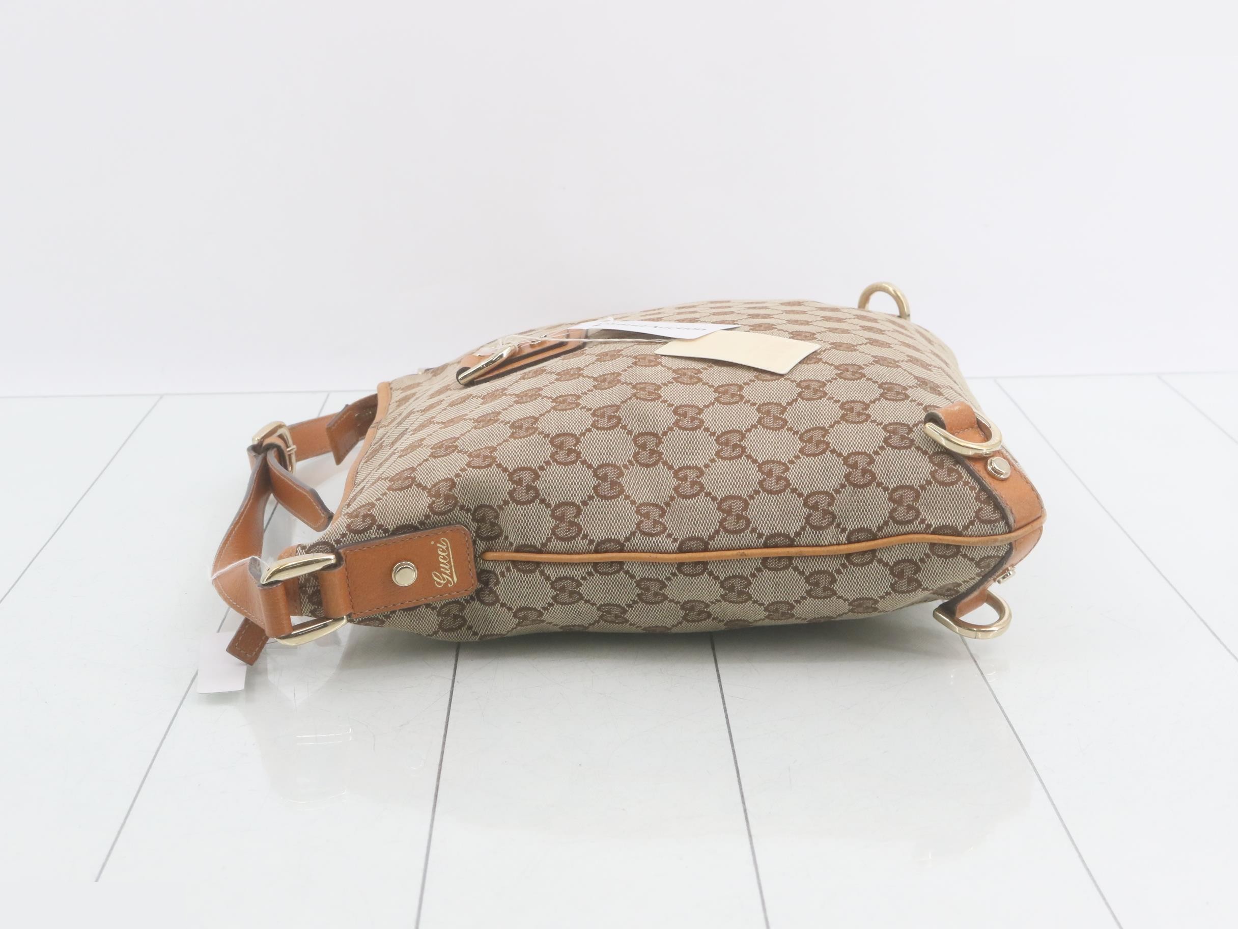 GG Canvas Shoulder Bag — view 4