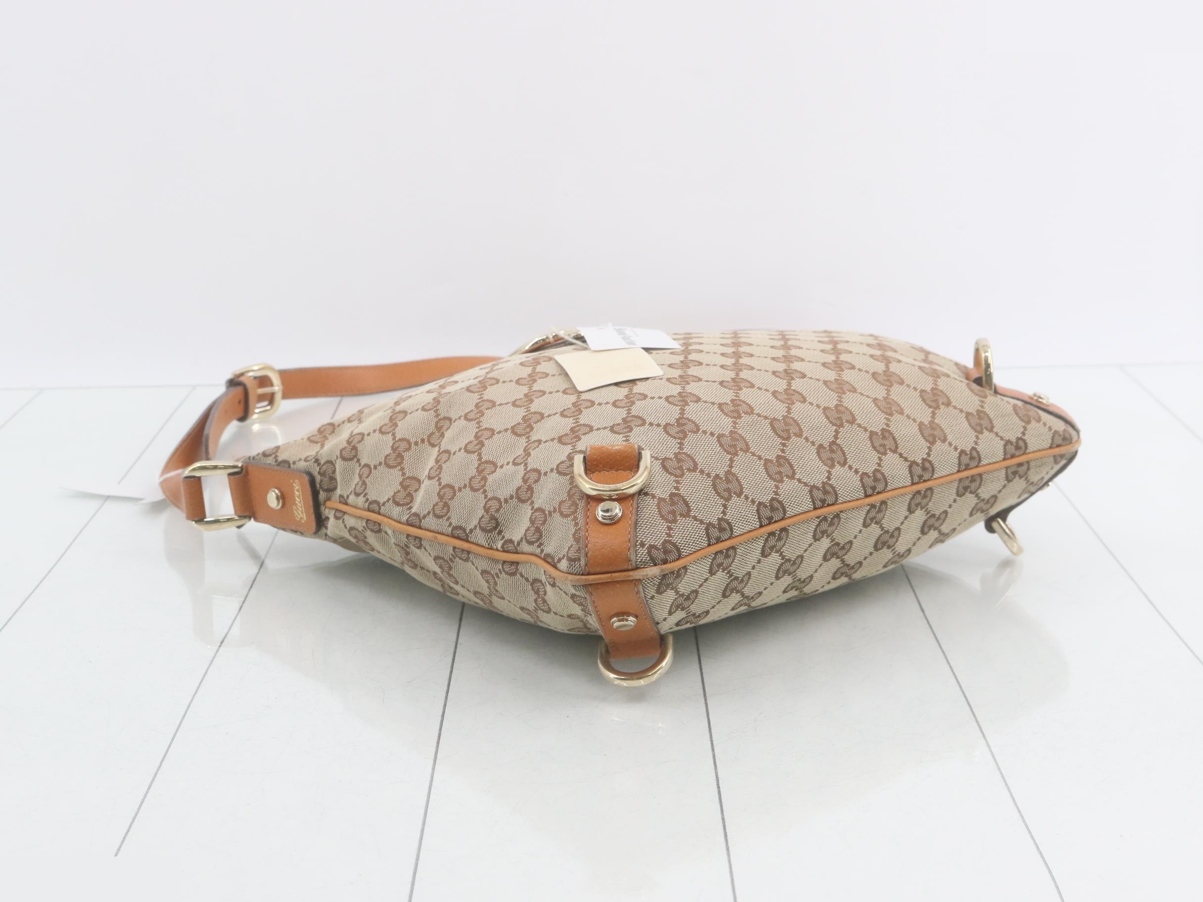 GG Canvas Shoulder Bag — view 5