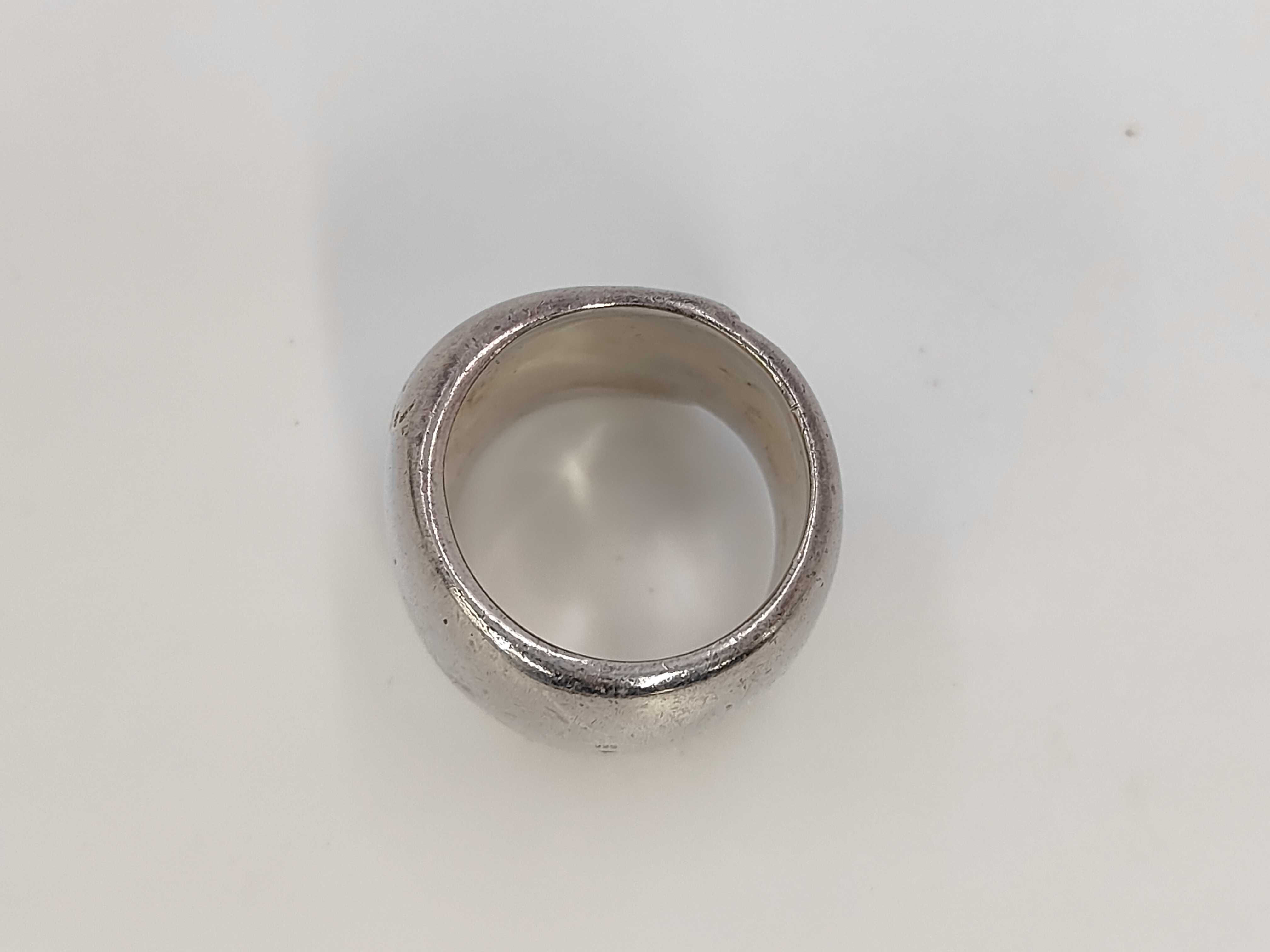 Ring / SV Ring — view 3