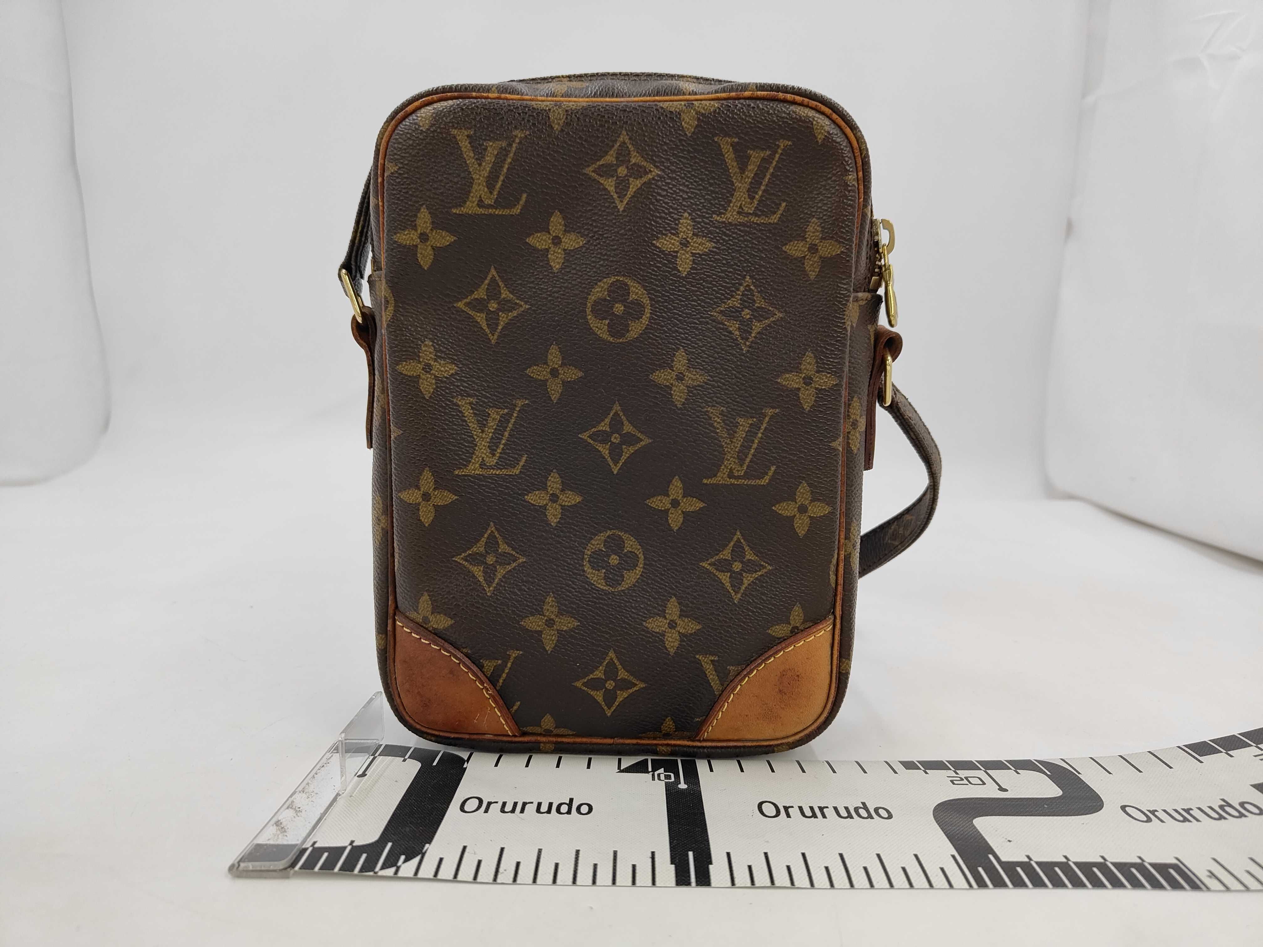 Monogram Louis Vuitton Monogram Danube TH2009 Shoulder Bag — view 2