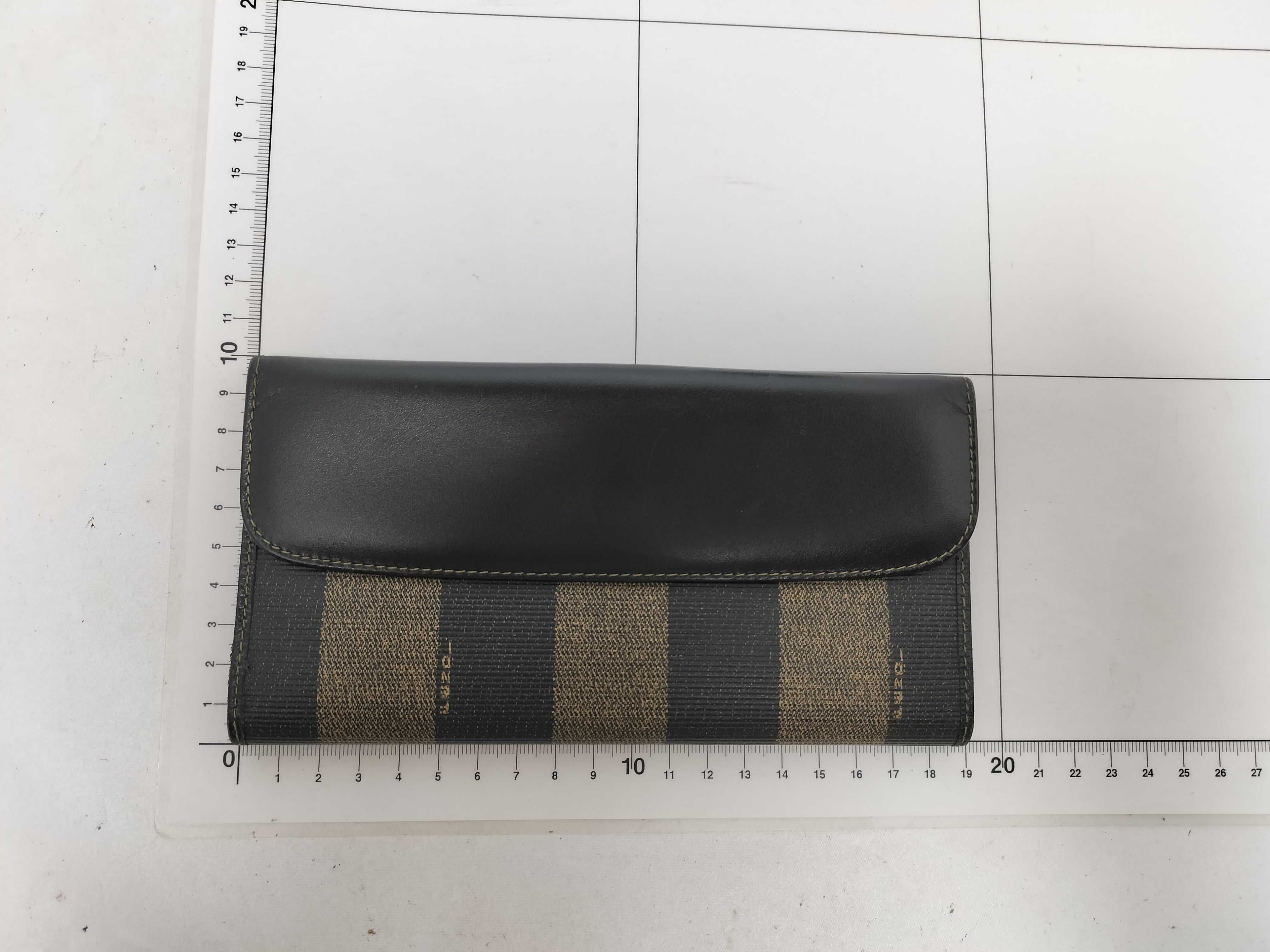 Pecan pattern / Long wallet / PVC wallet — view 2