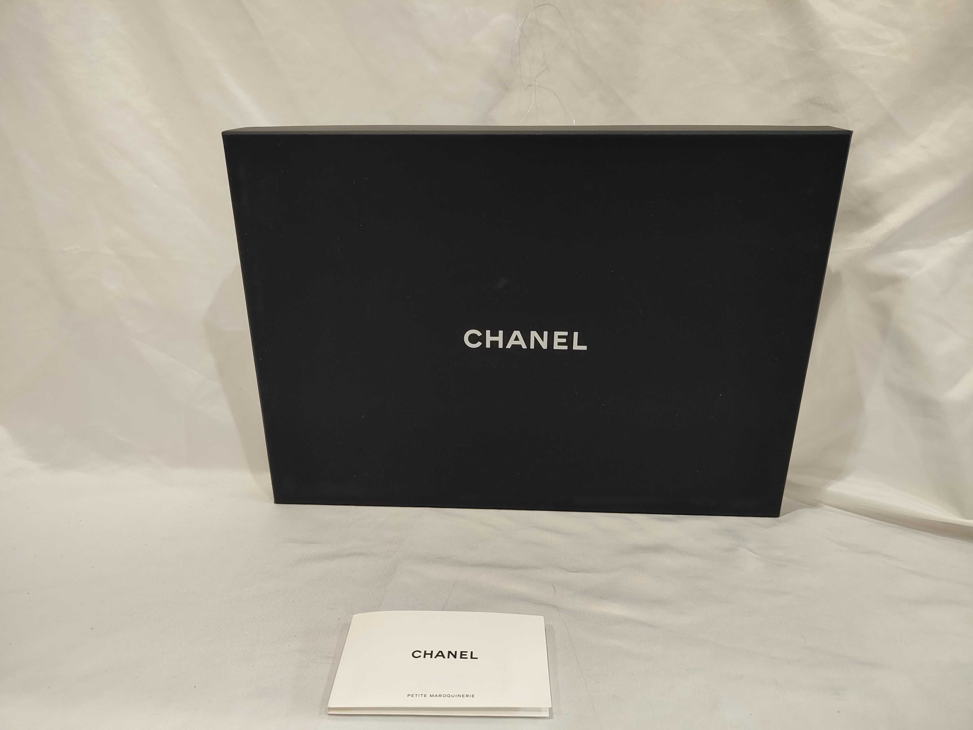 Caviar Skin Mat Pouch — view 15