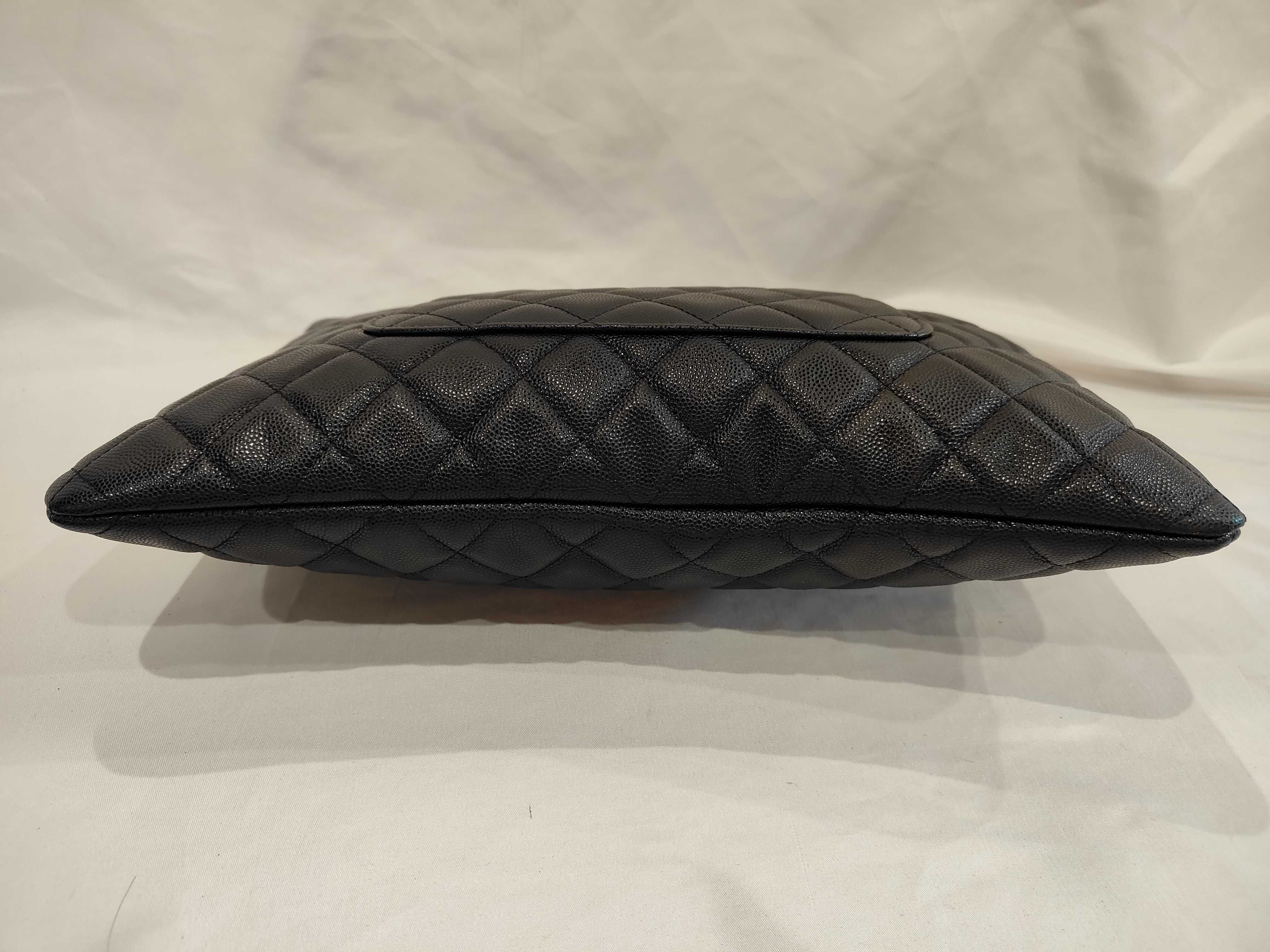 Caviar Skin Mat Pouch — view 3