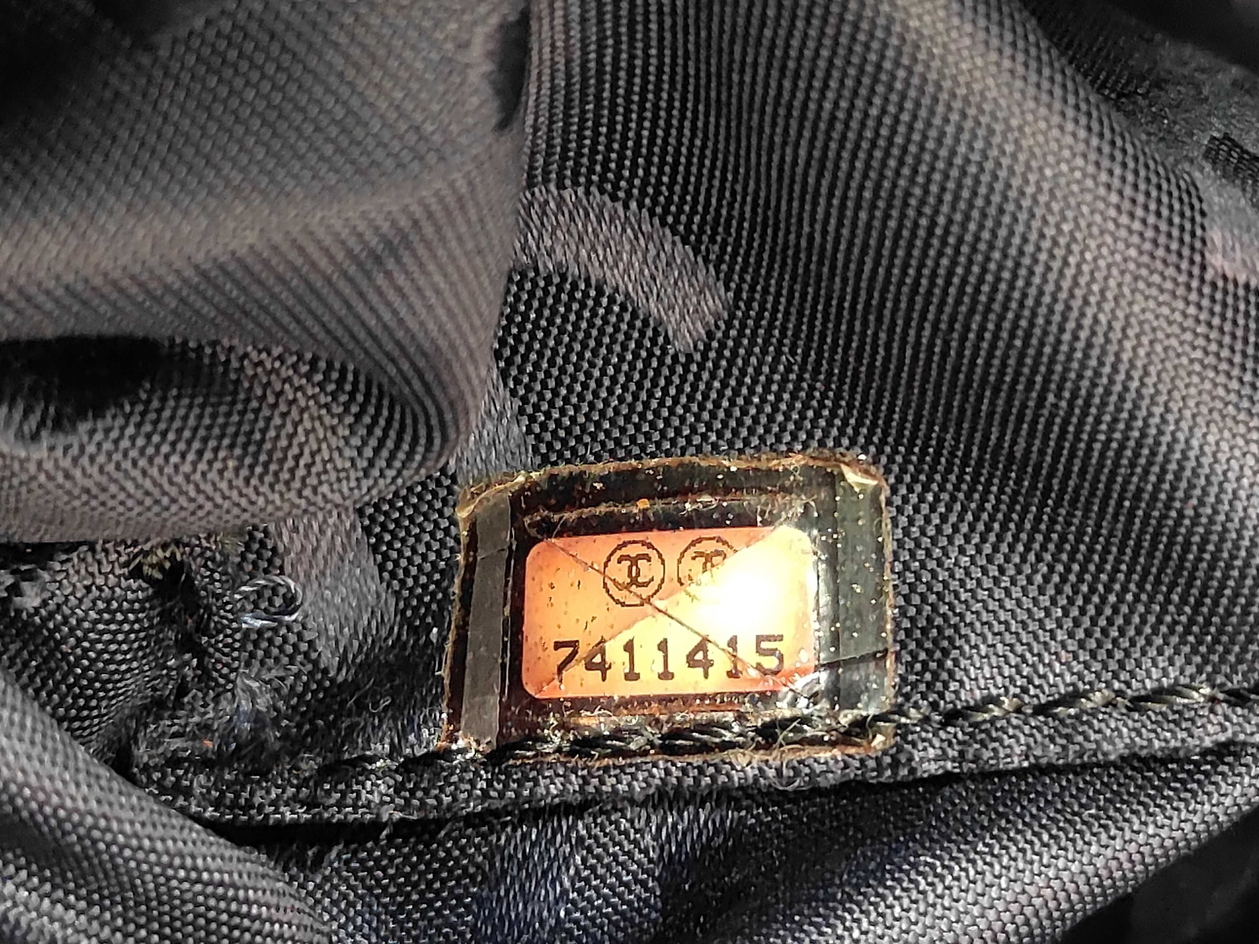 denim shoulder bag with Coco Mark, serial number 7. — view 13