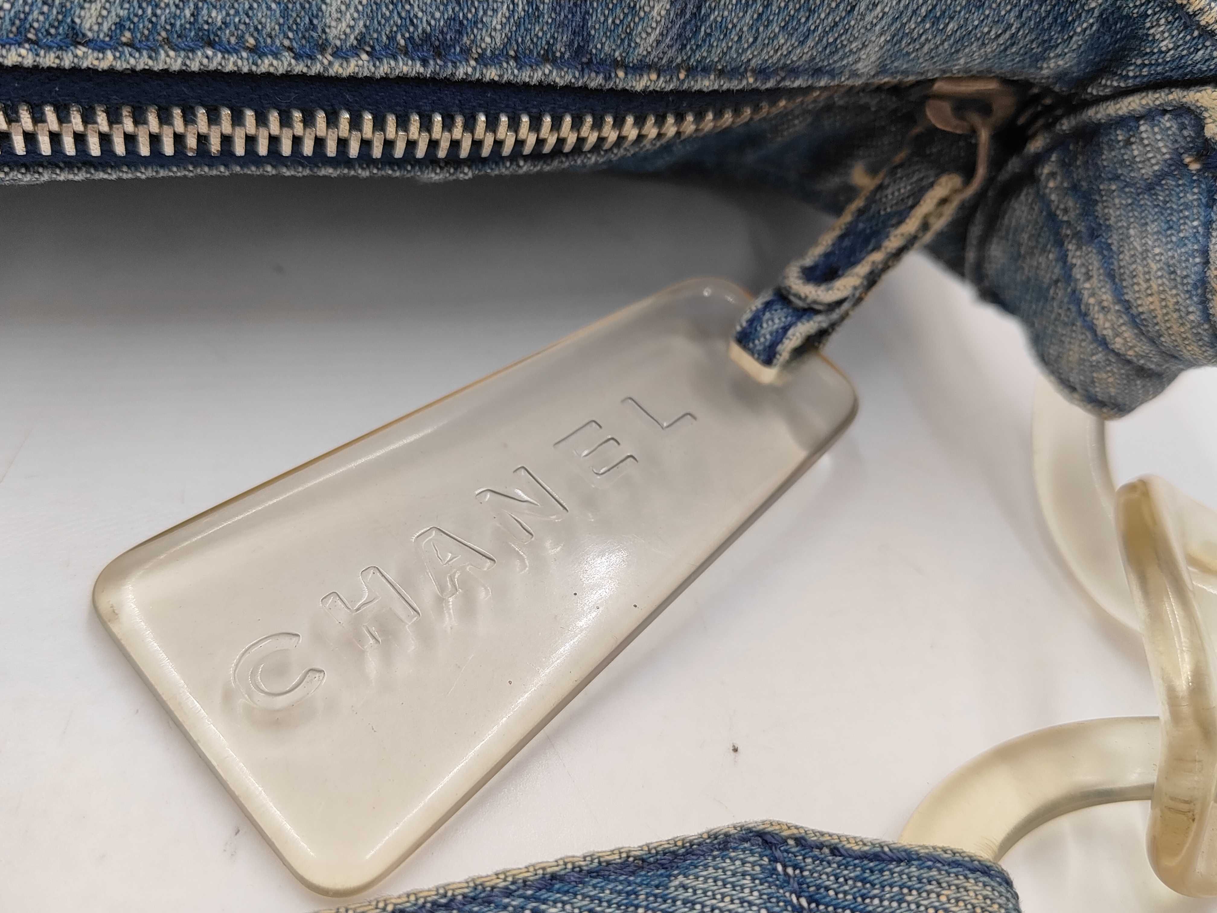 denim shoulder bag with Coco Mark, serial number 7. — view 9