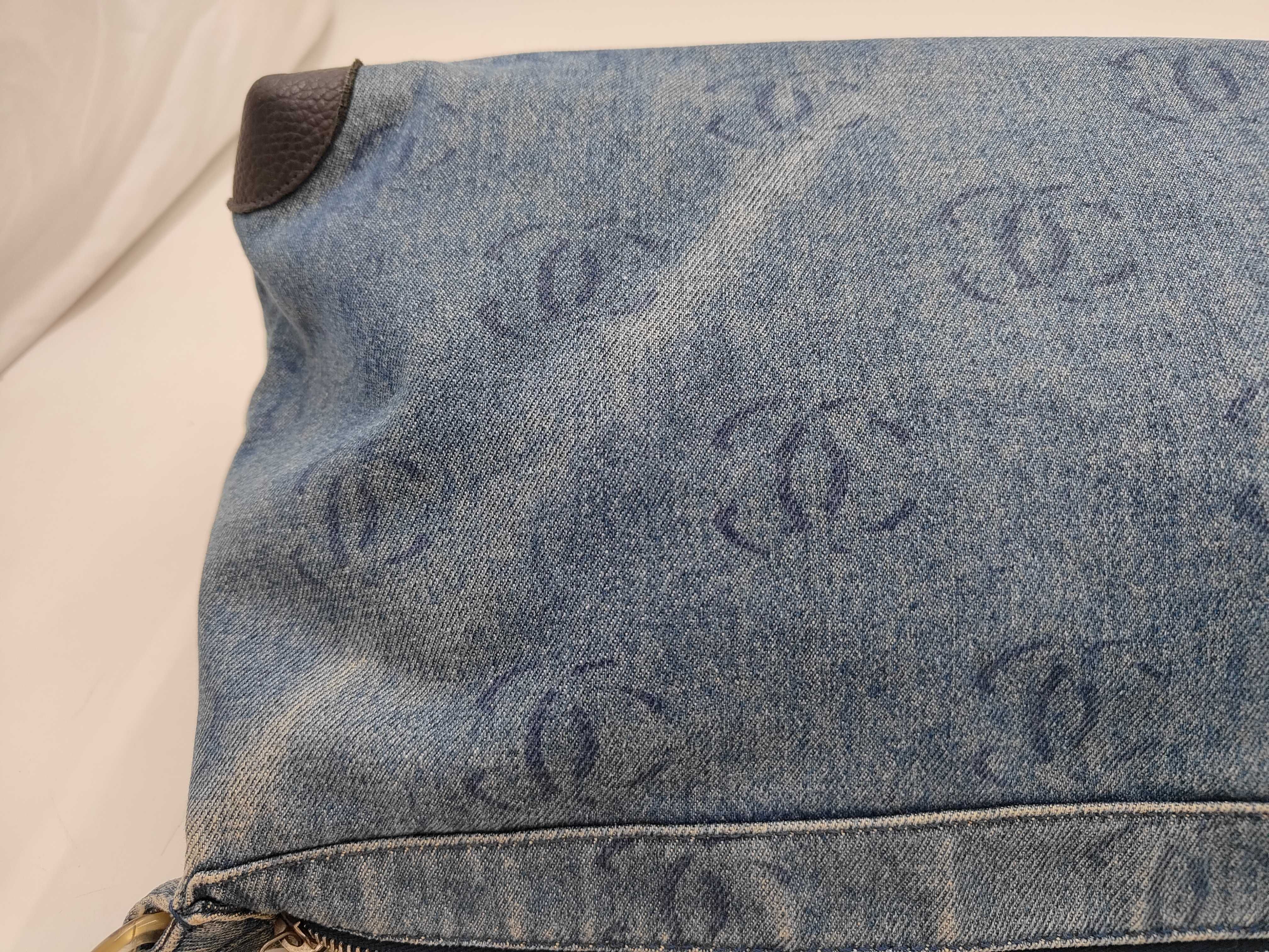 denim shoulder bag with Coco Mark, serial number 7. — view 10