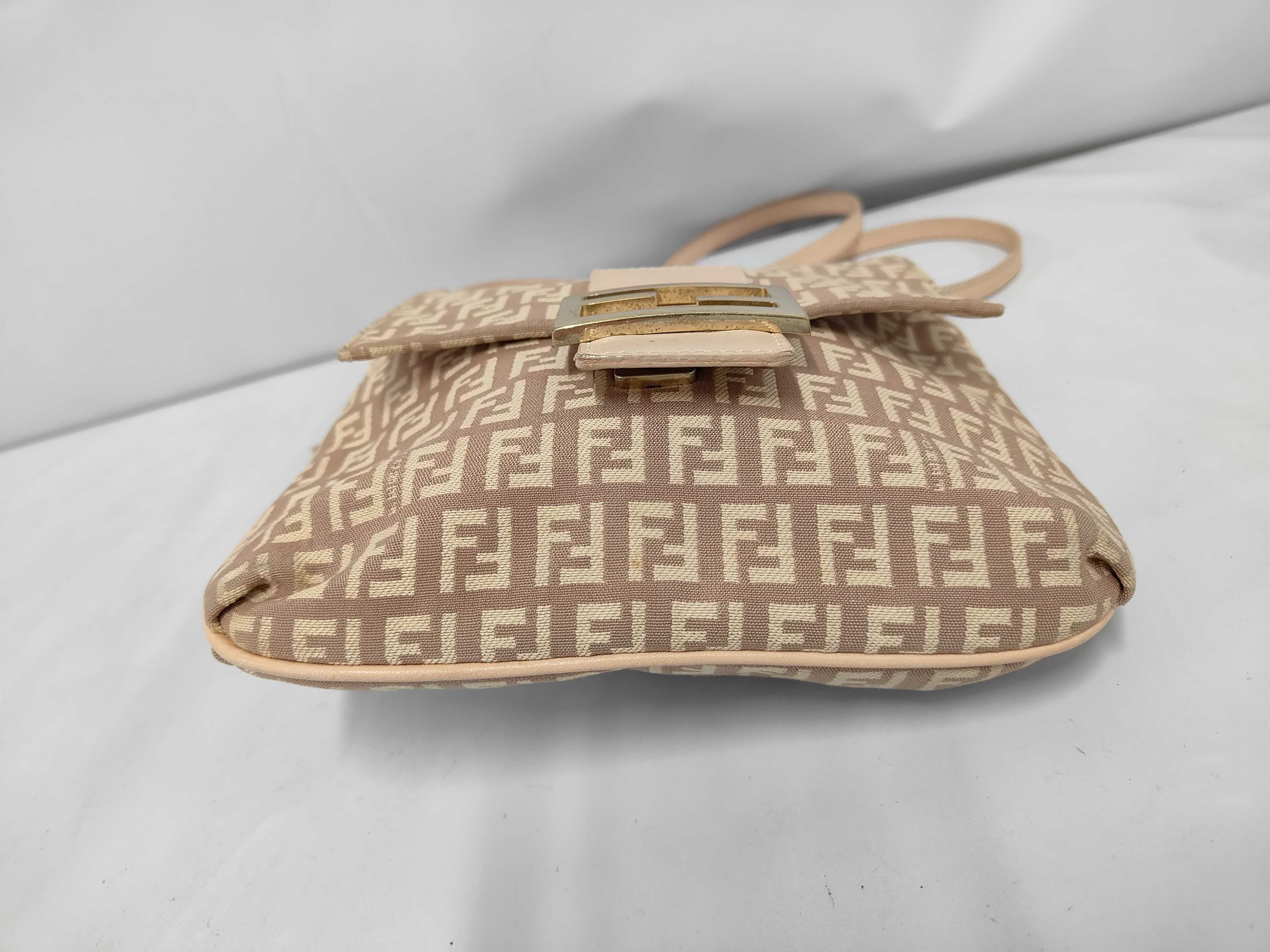 shoulder bag with FF hardware, brown. — view 3
