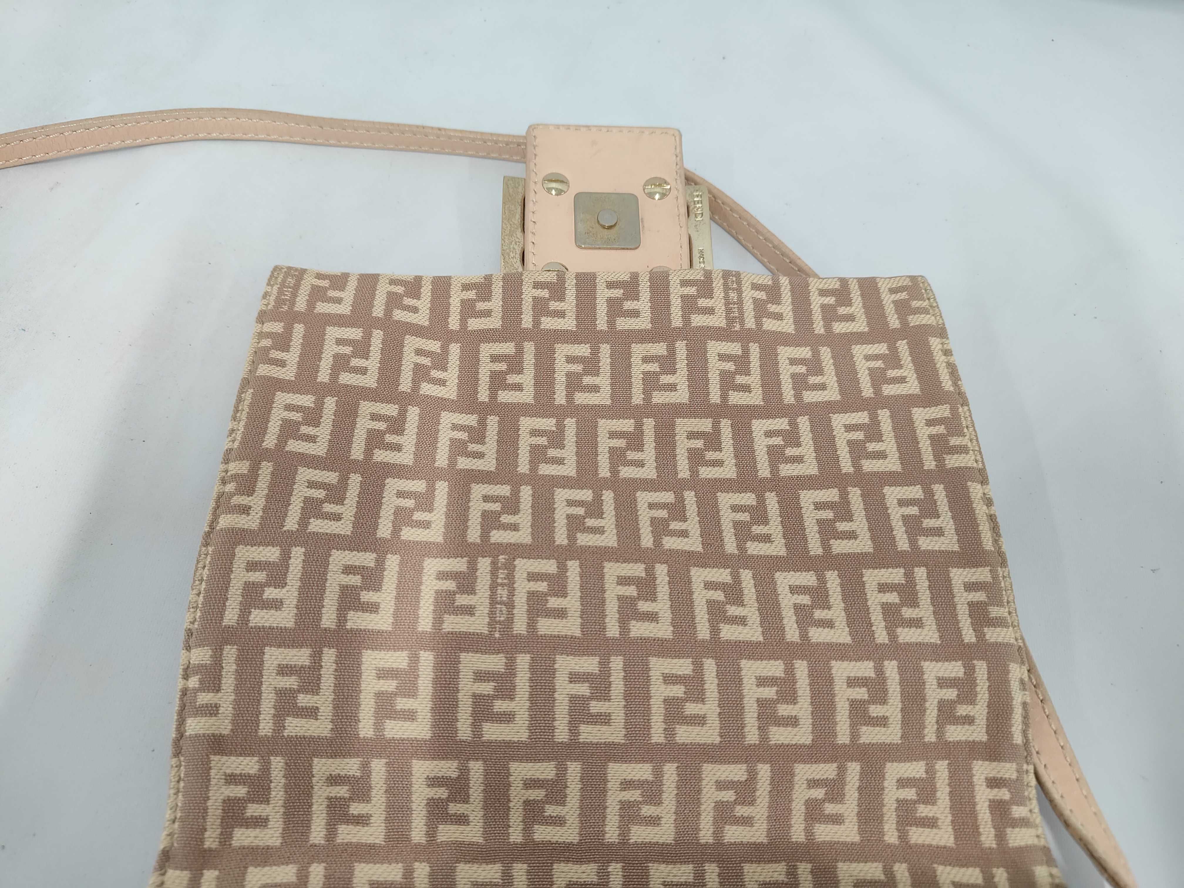 shoulder bag with FF hardware, brown. — view 9