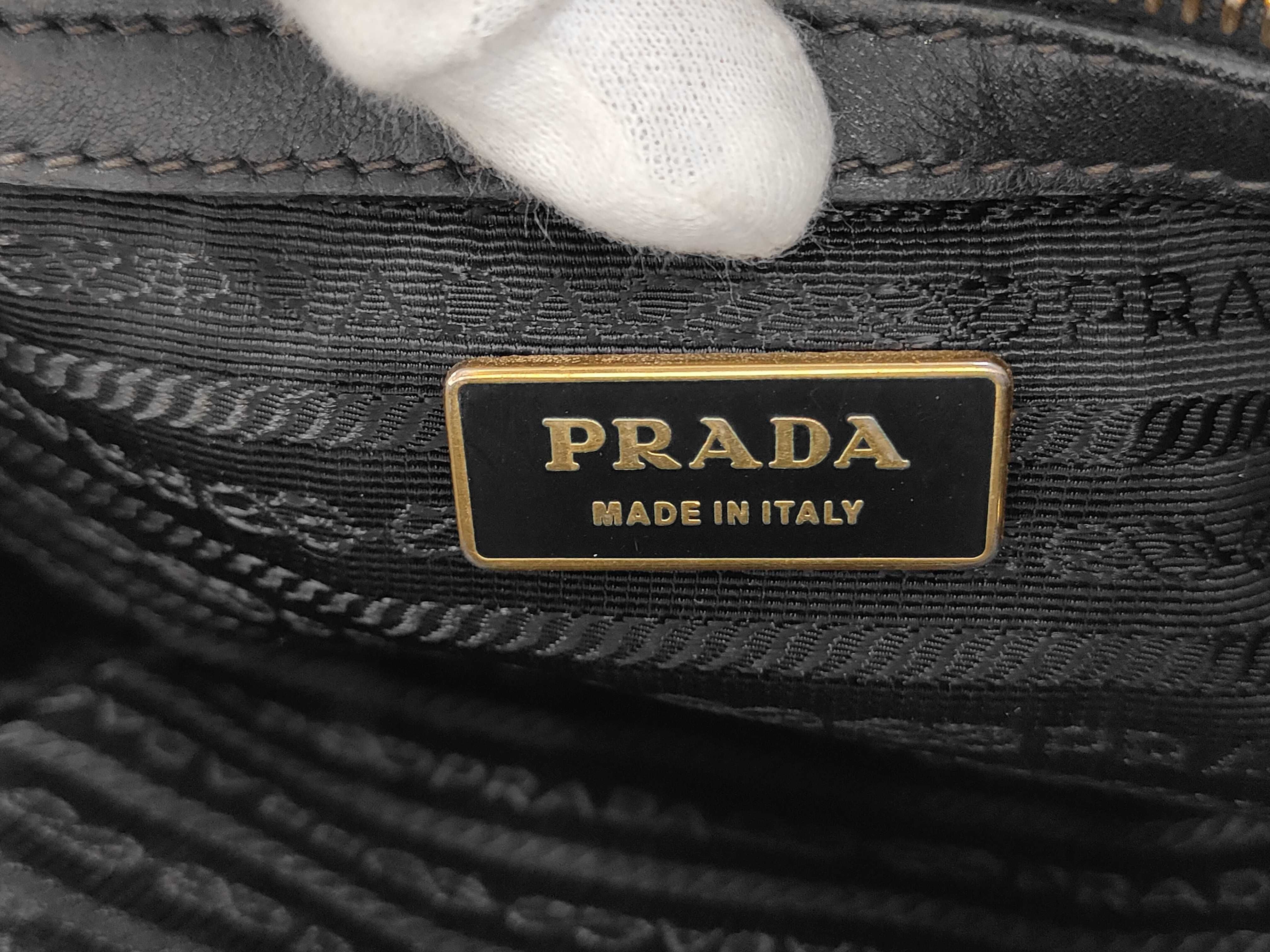 All-Leather Shoulder Bag Logo Tote Bag — view 10