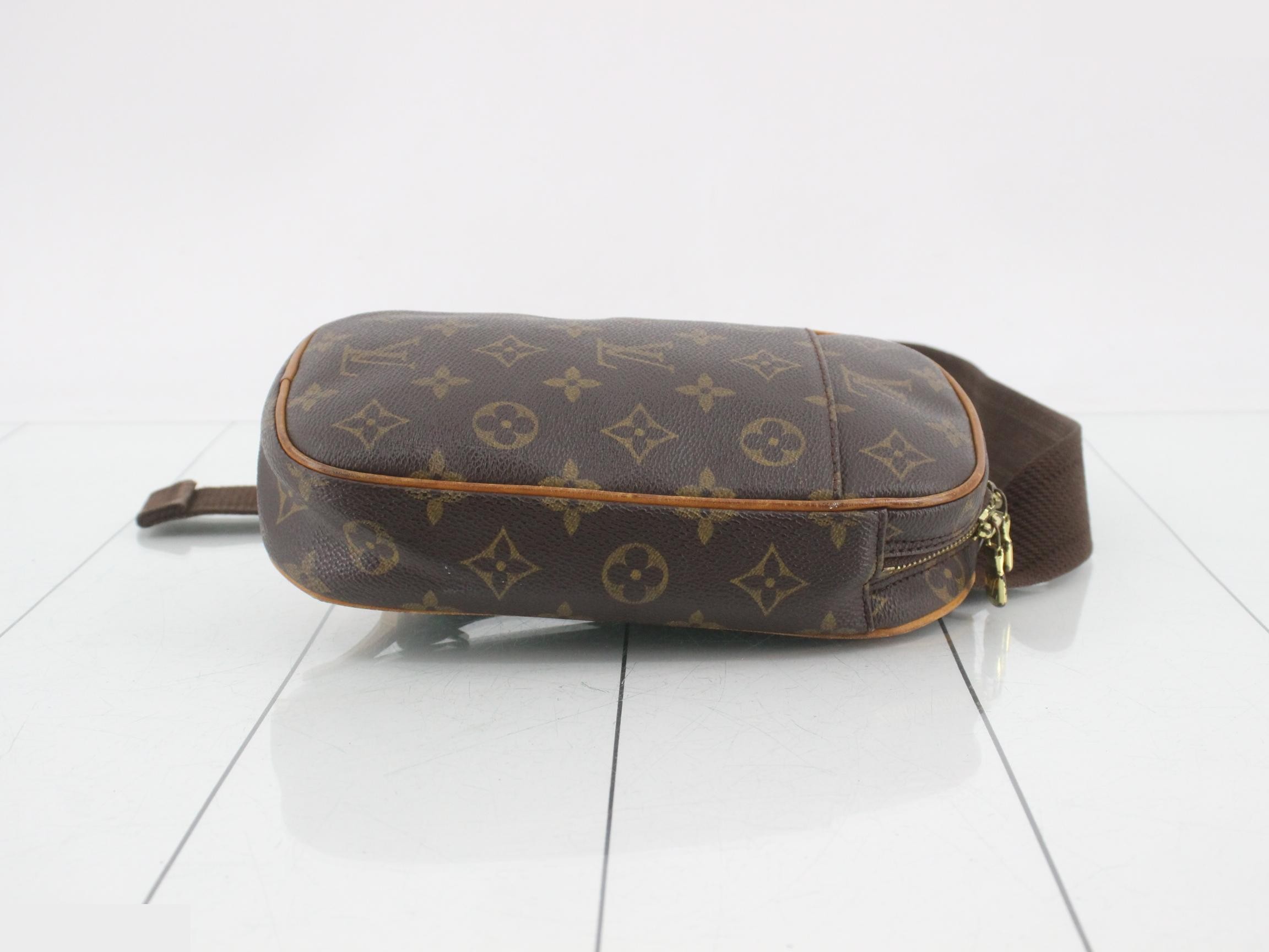Pochette Gange — view 3