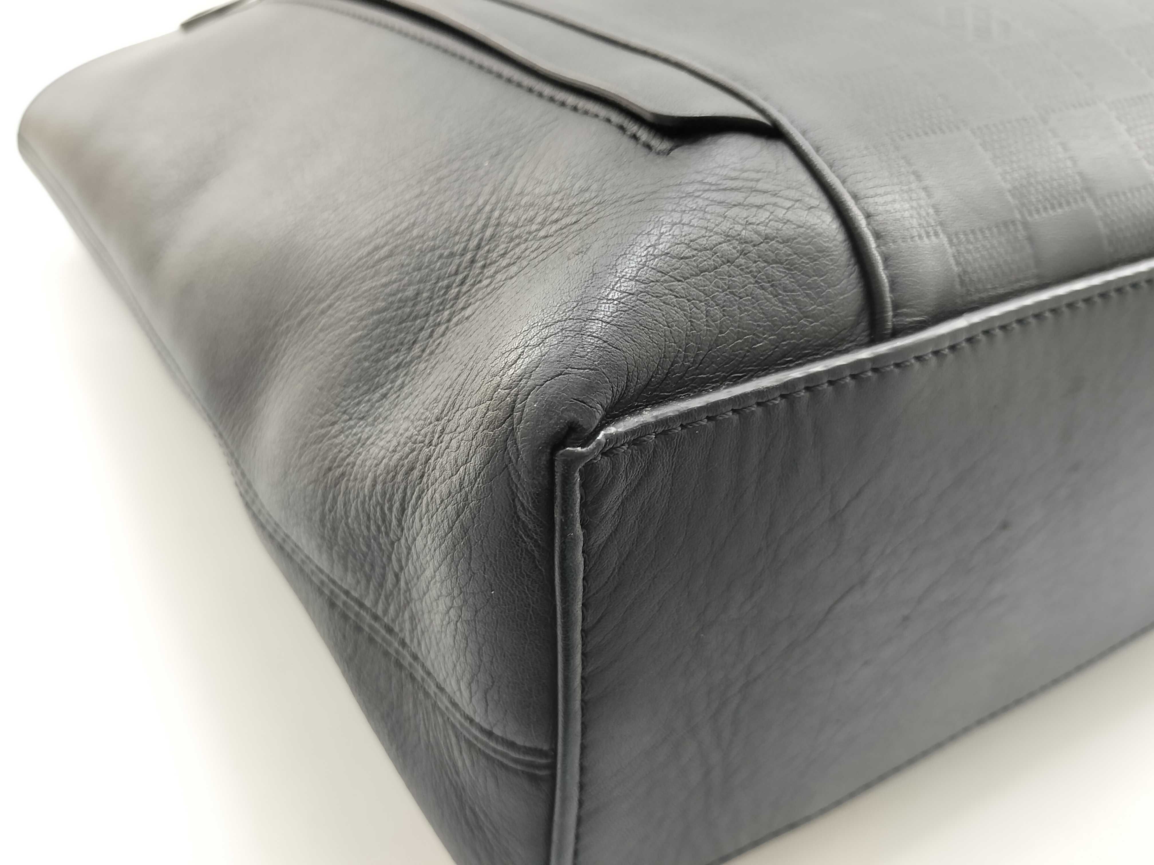 Damier Infini Leather Cabas Voyage Tote Bag Black N41493 UB4198 Tote Bag — view 5