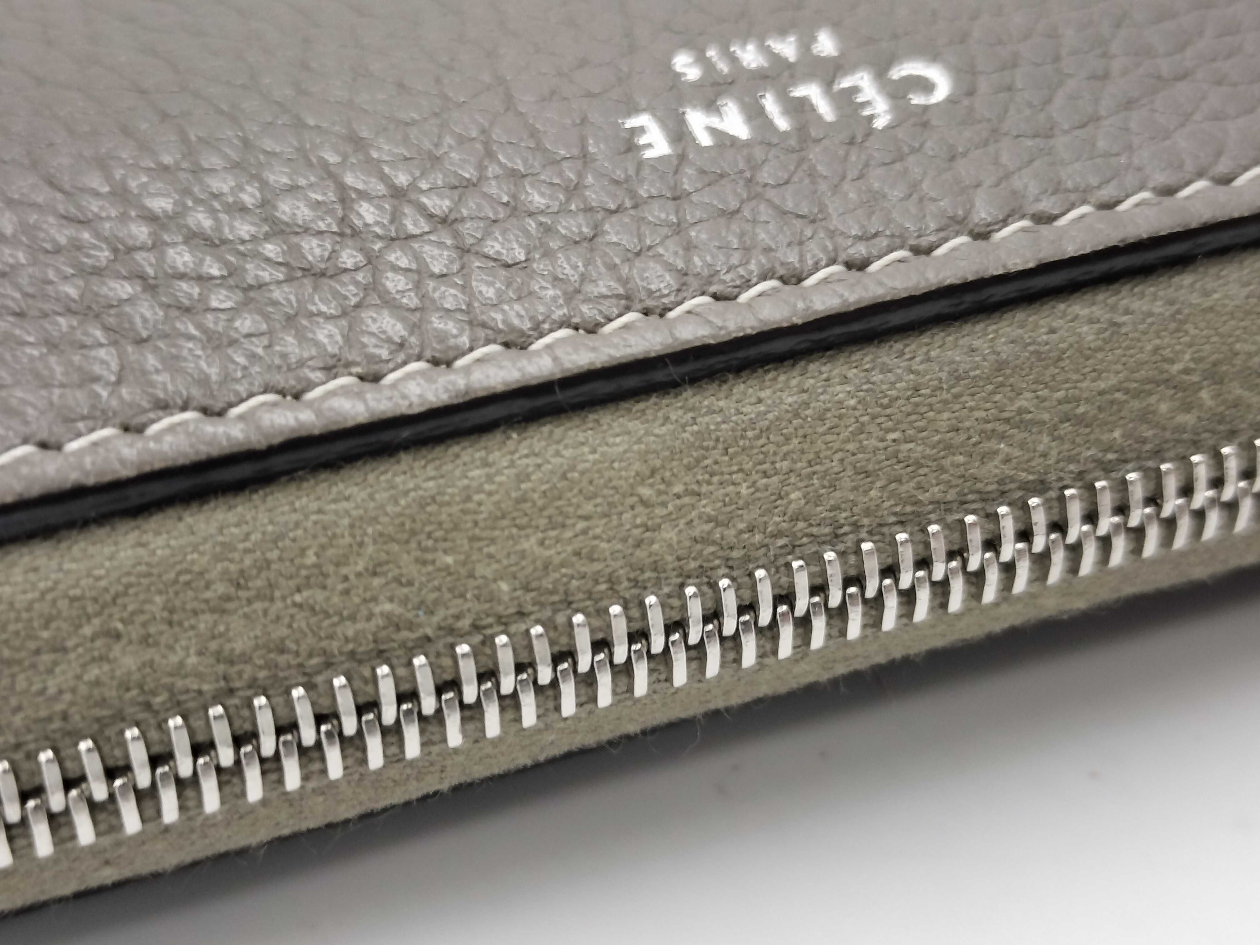 Round Zip Long Wallet, Box & Dust Bag Included — view 7