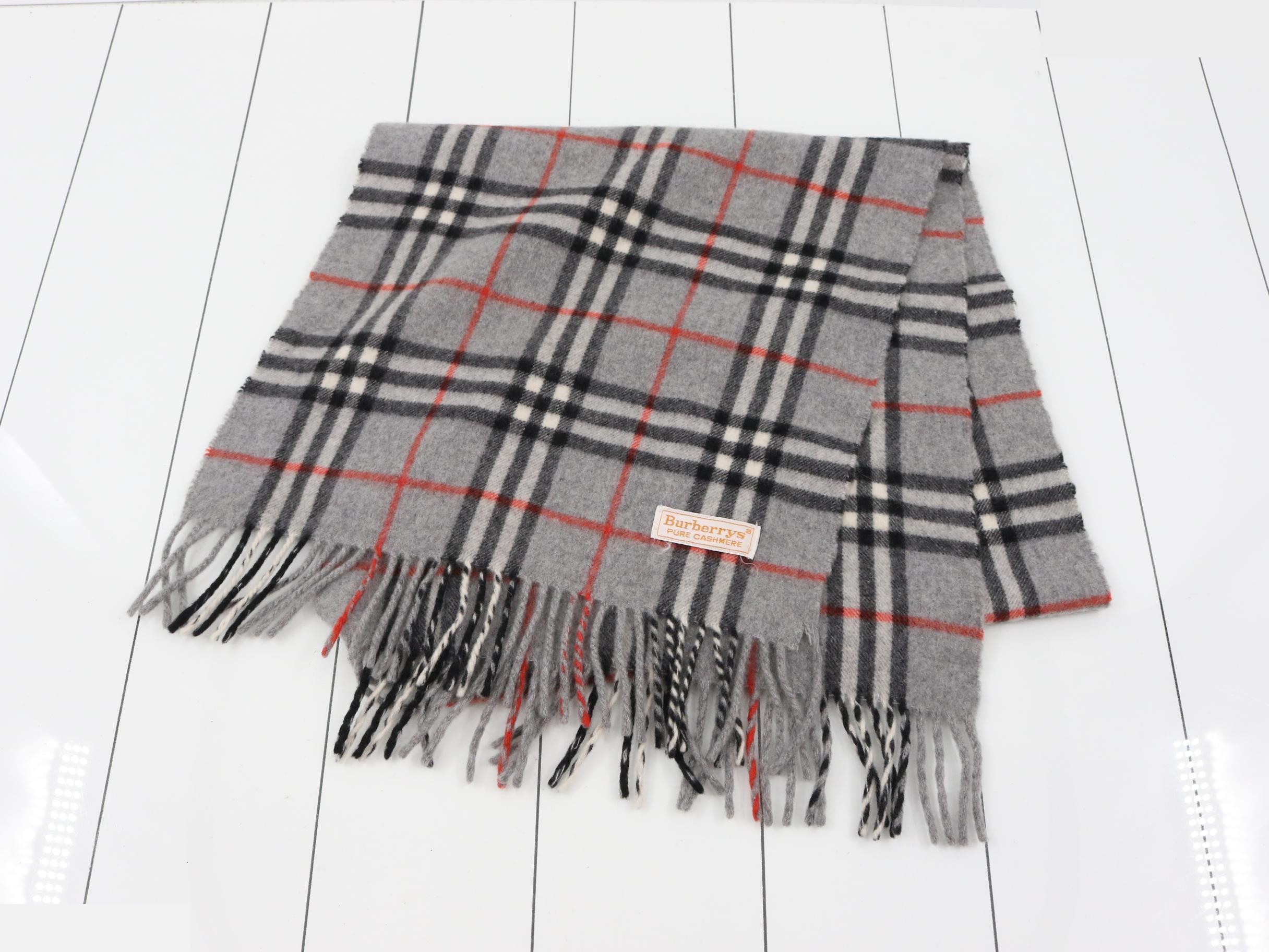 Other lines: Small items, accessories, and scarves — view 2