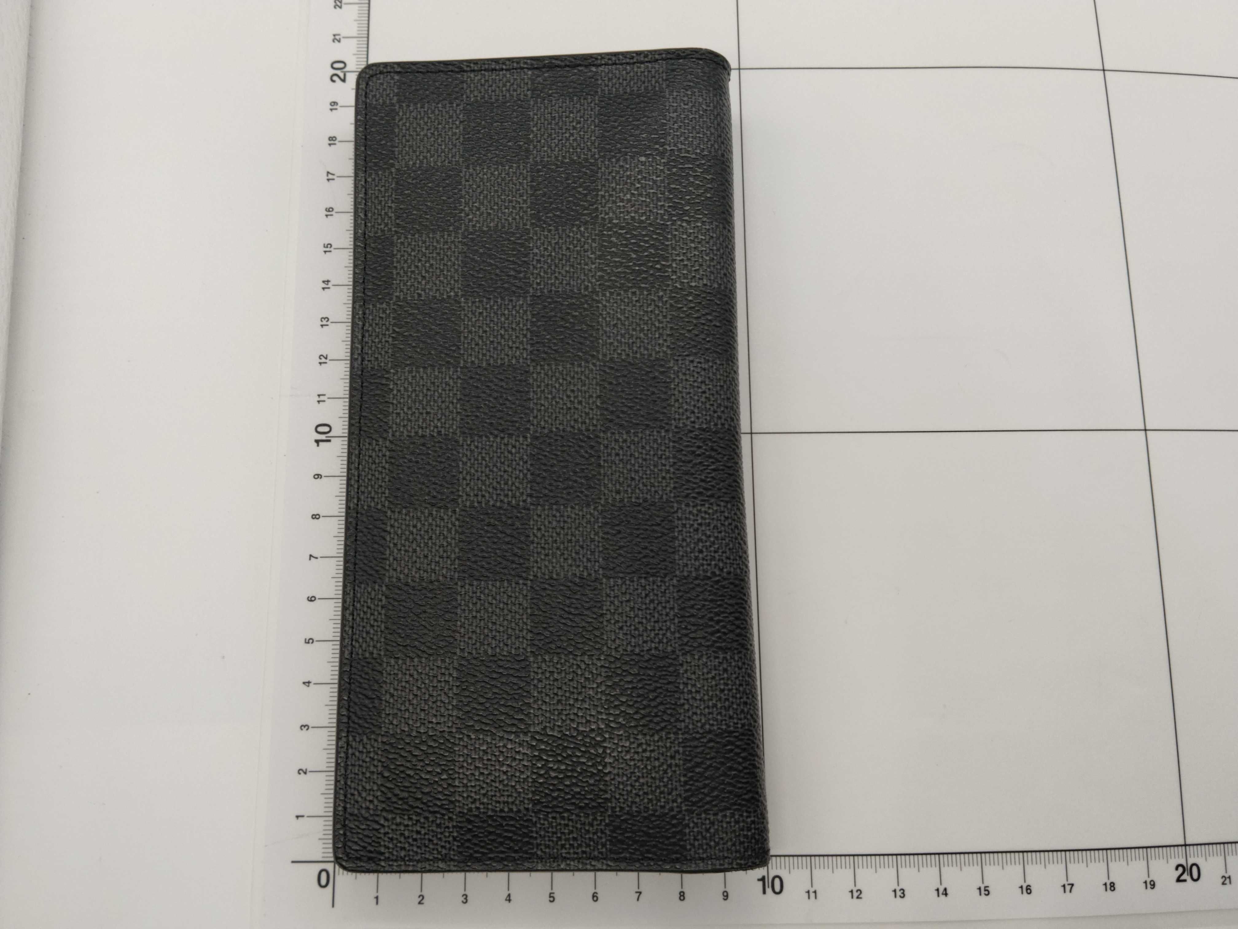 Damier Graphite Brazza Wallet — view 2
