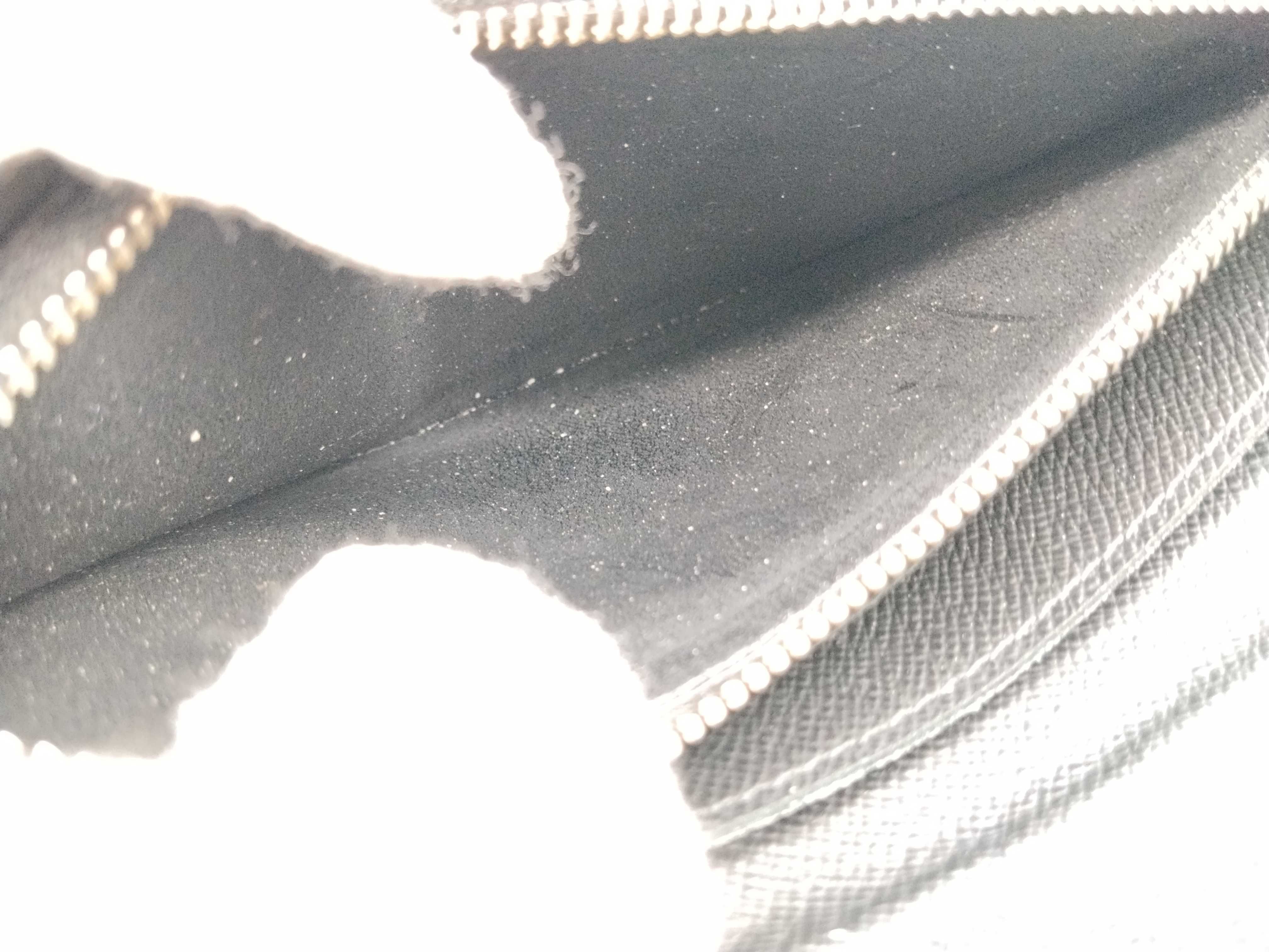Damier Graphite Brazza Wallet — view 11