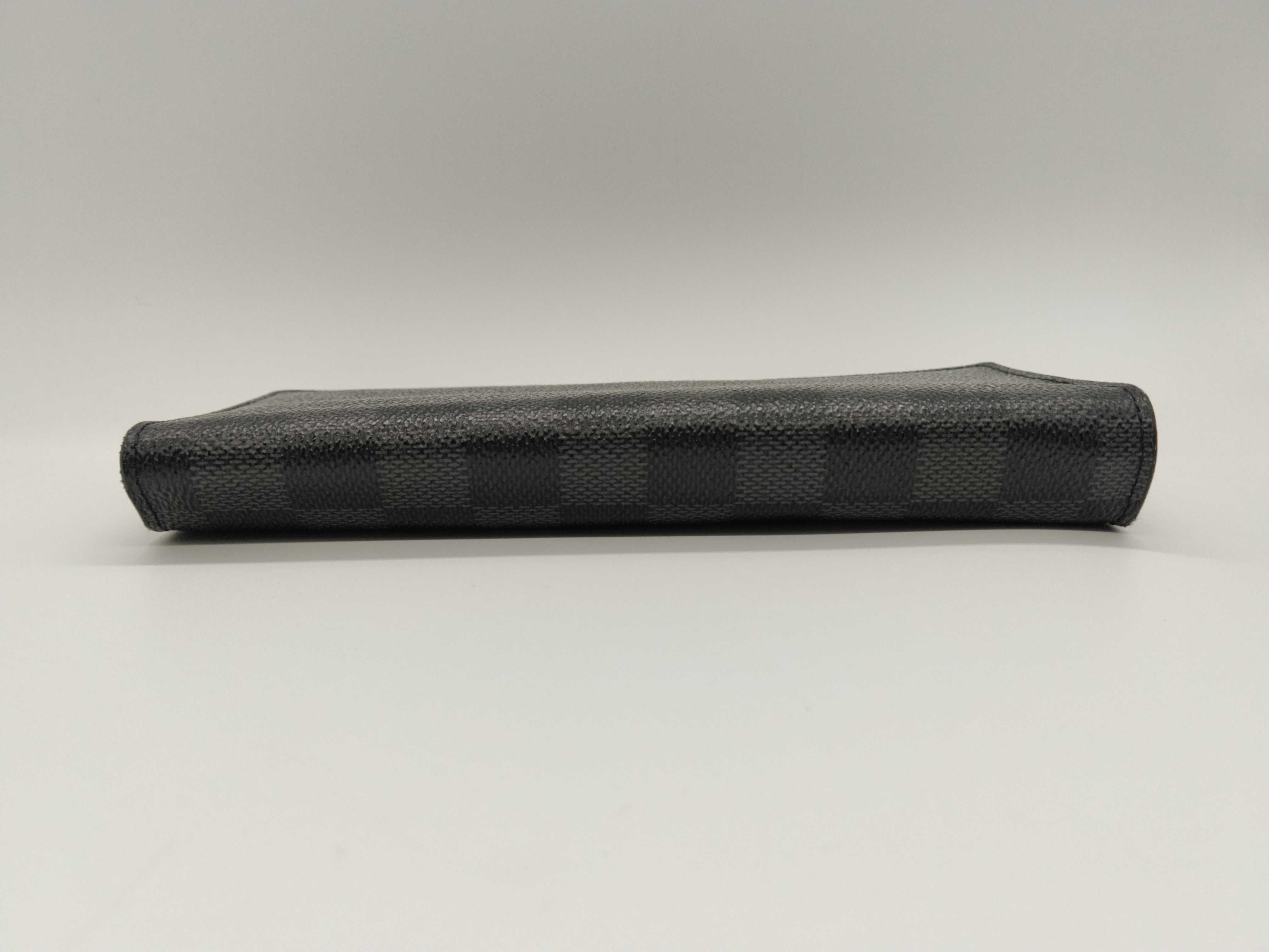 Damier Graphite Brazza Wallet — view 4