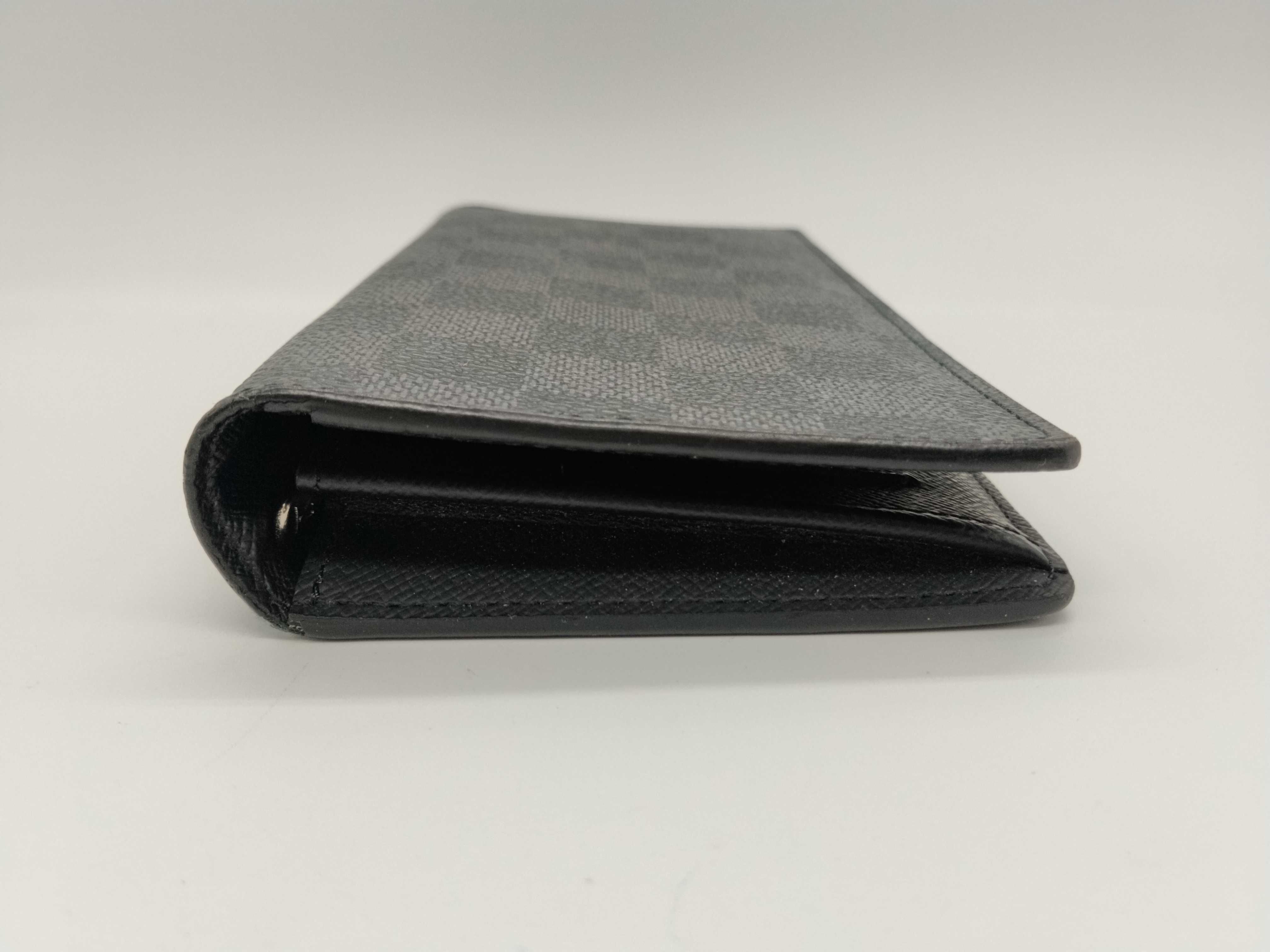 Damier Graphite Brazza Wallet — view 5