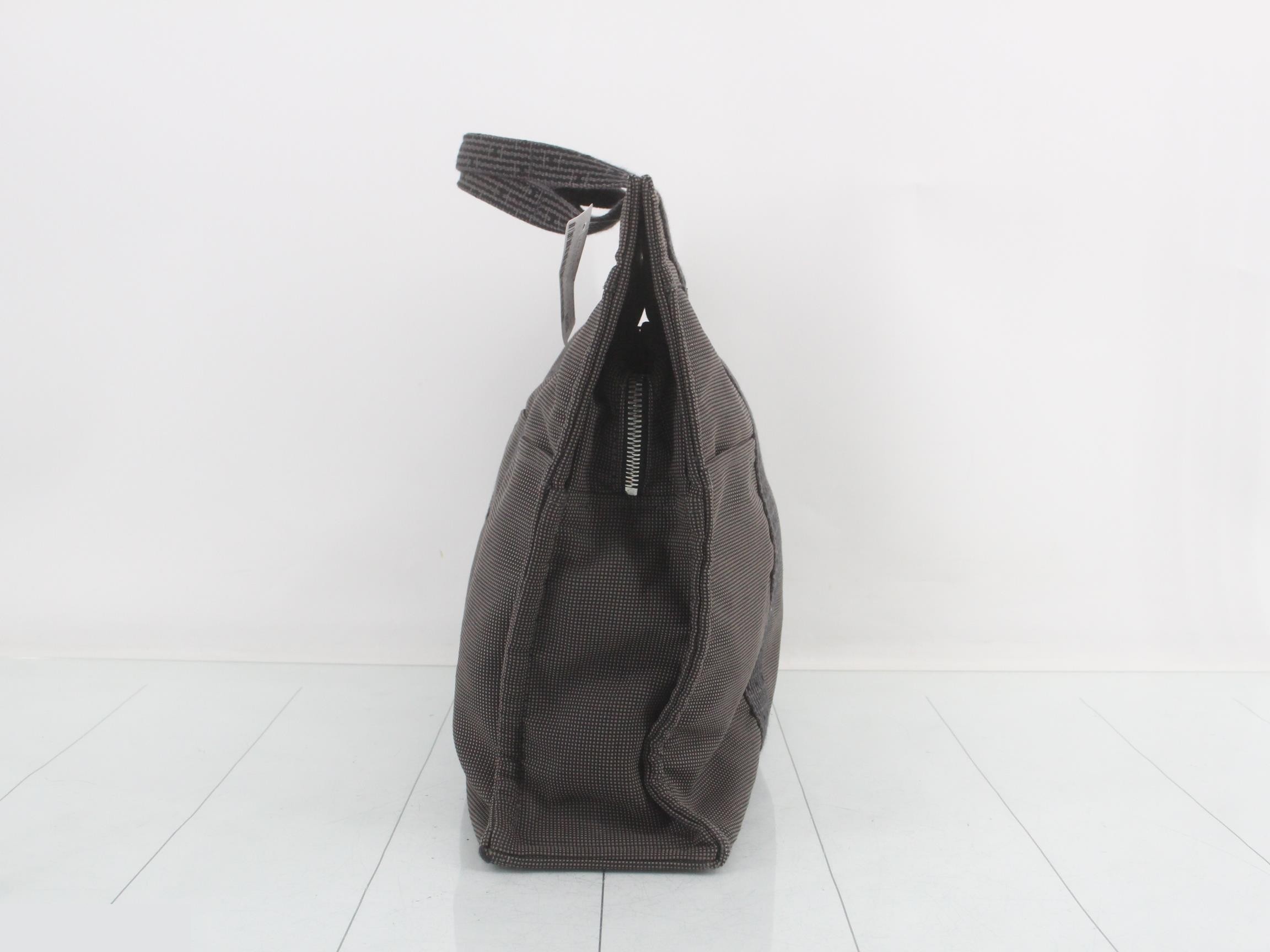 Yell line tote bag — view 4