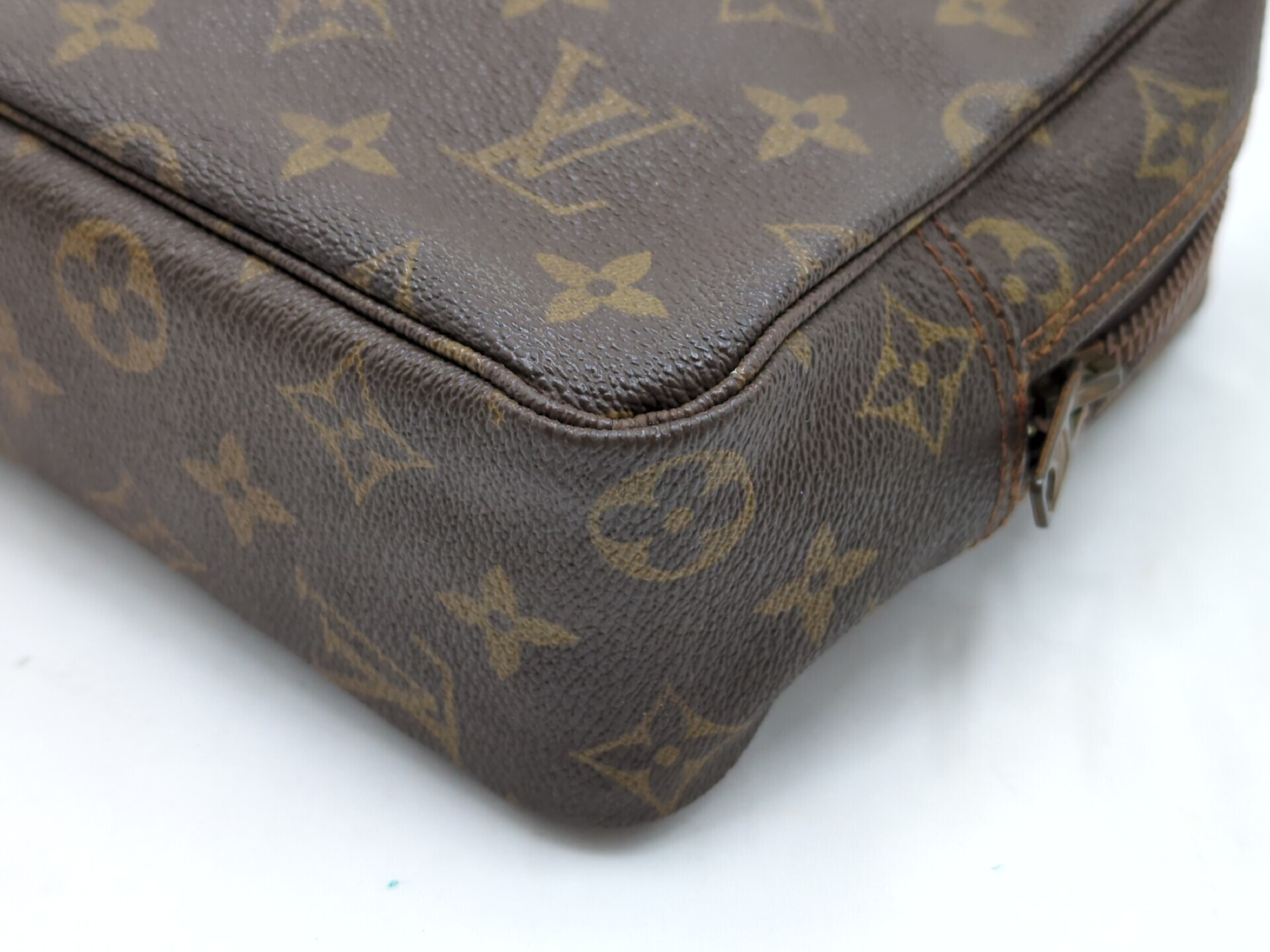 M47524 Monogram Trousses Toilette 23 Second Bag — view 4