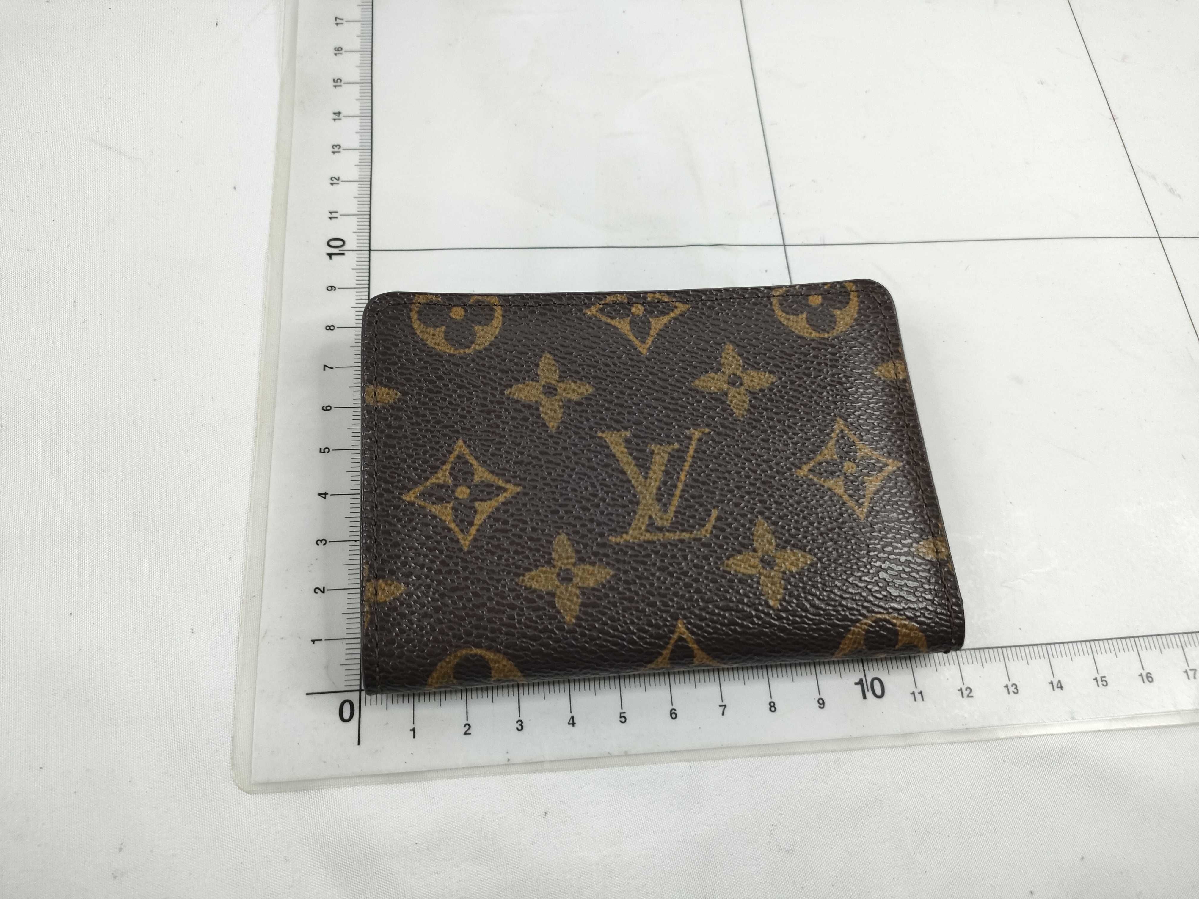 Monogram Louis Vuitton Pass Case Card Case — view 2