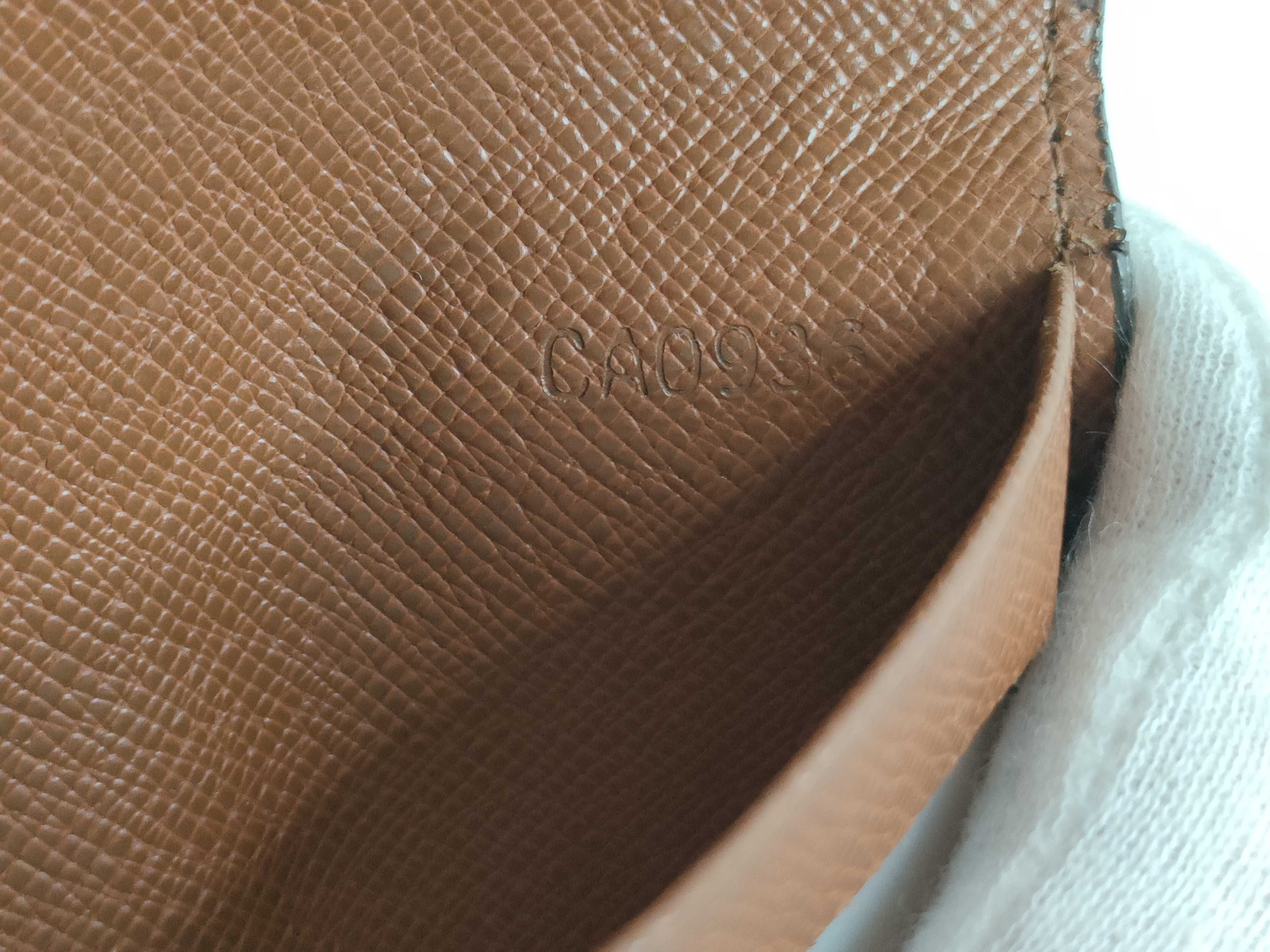 Monogram Louis Vuitton Pass Case Card Case — view 12