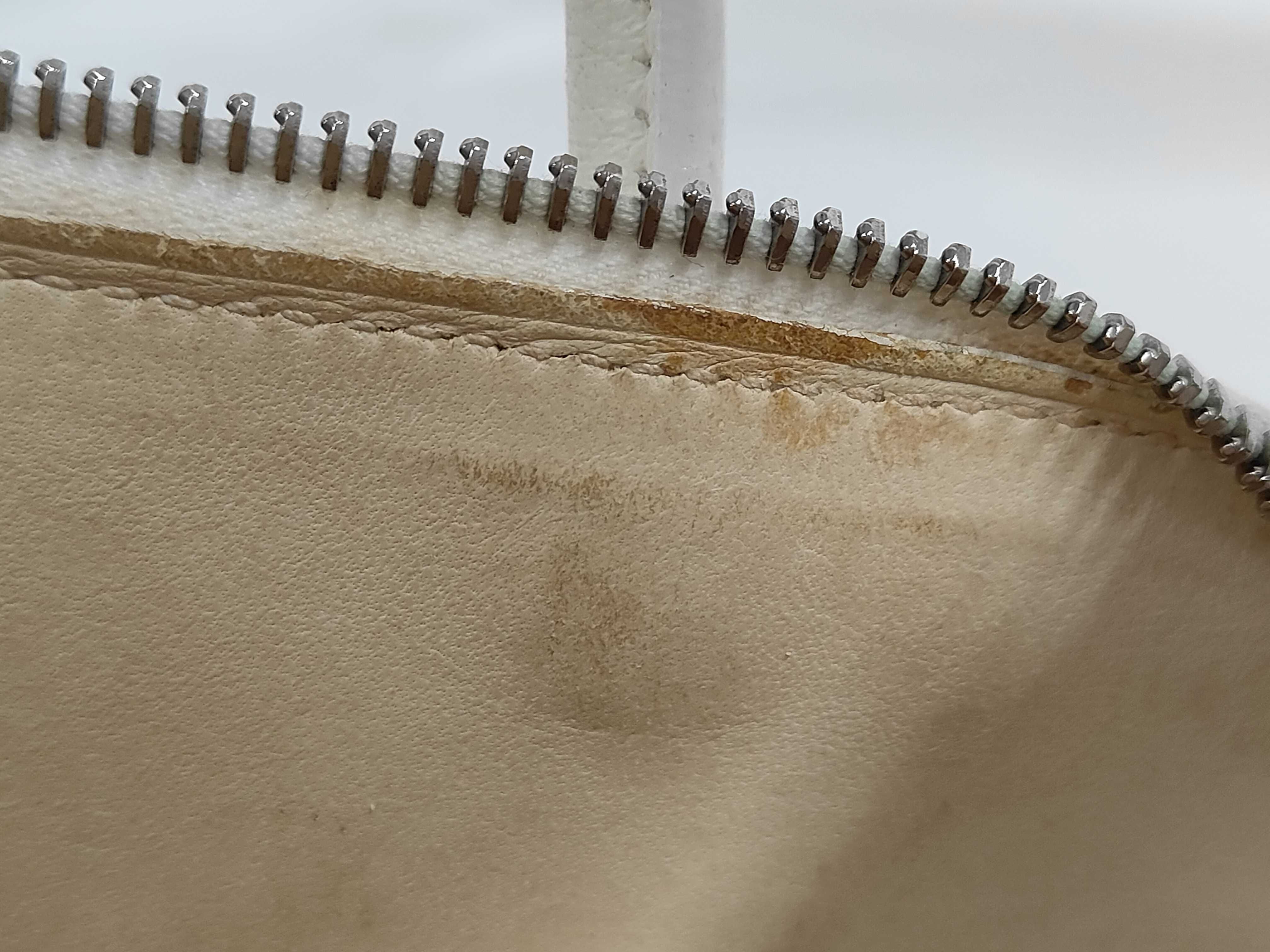 Bolide 31 Taurillon Clemence White 2-way Handbag J Stamp — view 11