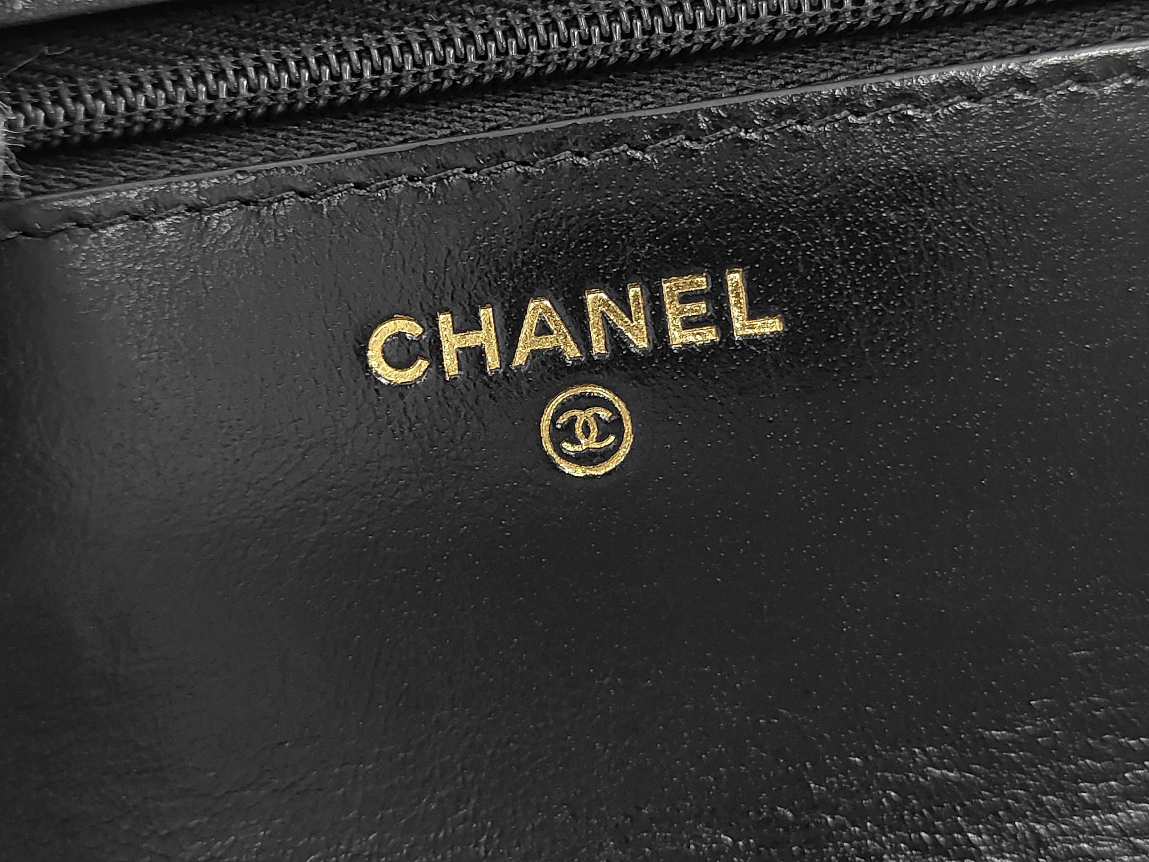 Matelassé Chain Wallet WOC Black Lambskin Coco Mark Gold Hardware Shoulder Bag — view 12