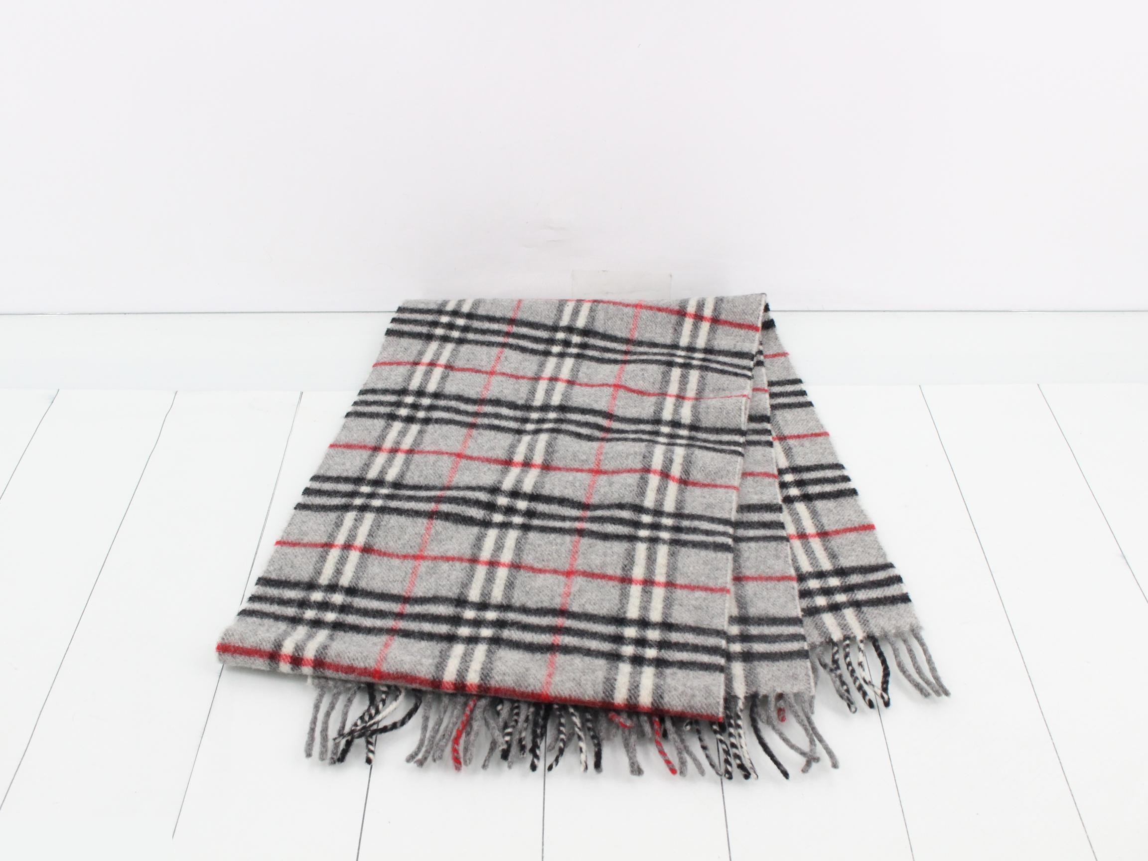 Other lines: Small items, accessories, and scarves — view 3