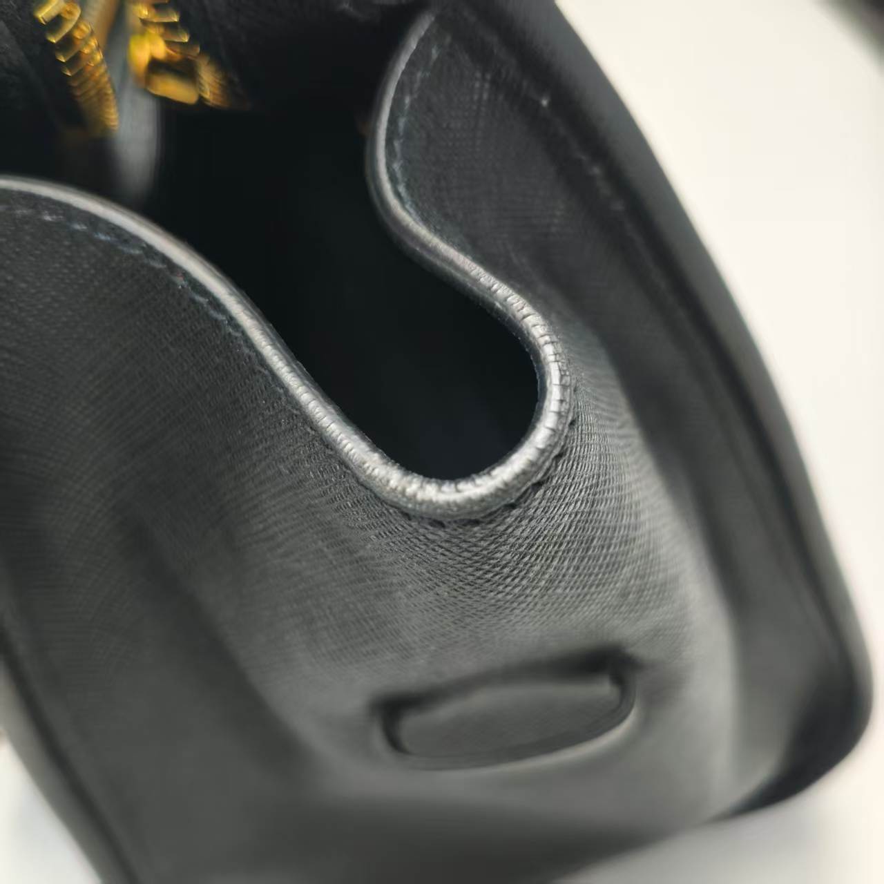 【*Shipped from: China*】PRADA Leather Handbag — view 13