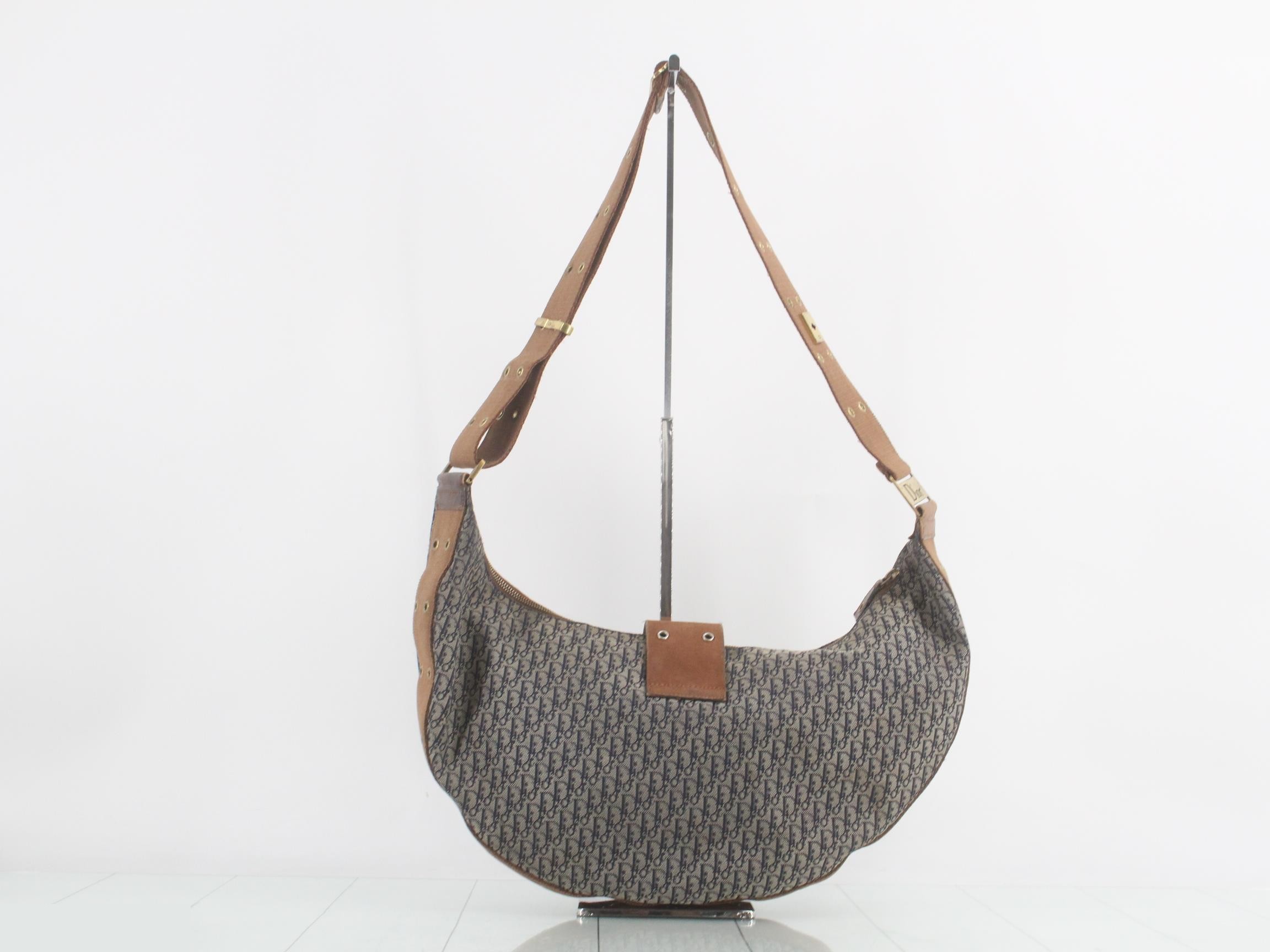 Street Chic Shoulder Bag — view 2
