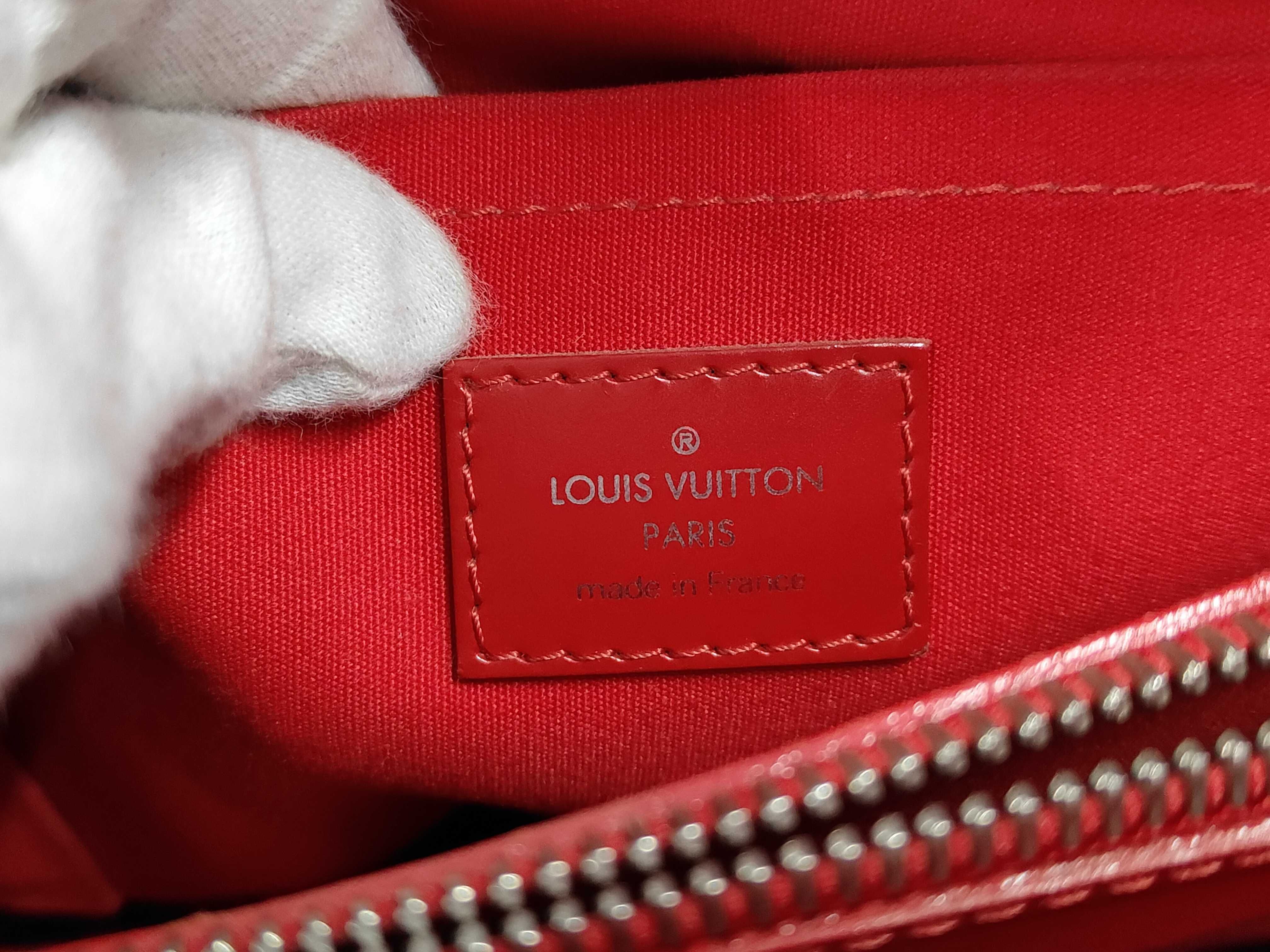 Passy PM Handbag Epi Red M5926E AN0026 Handbag — view 12
