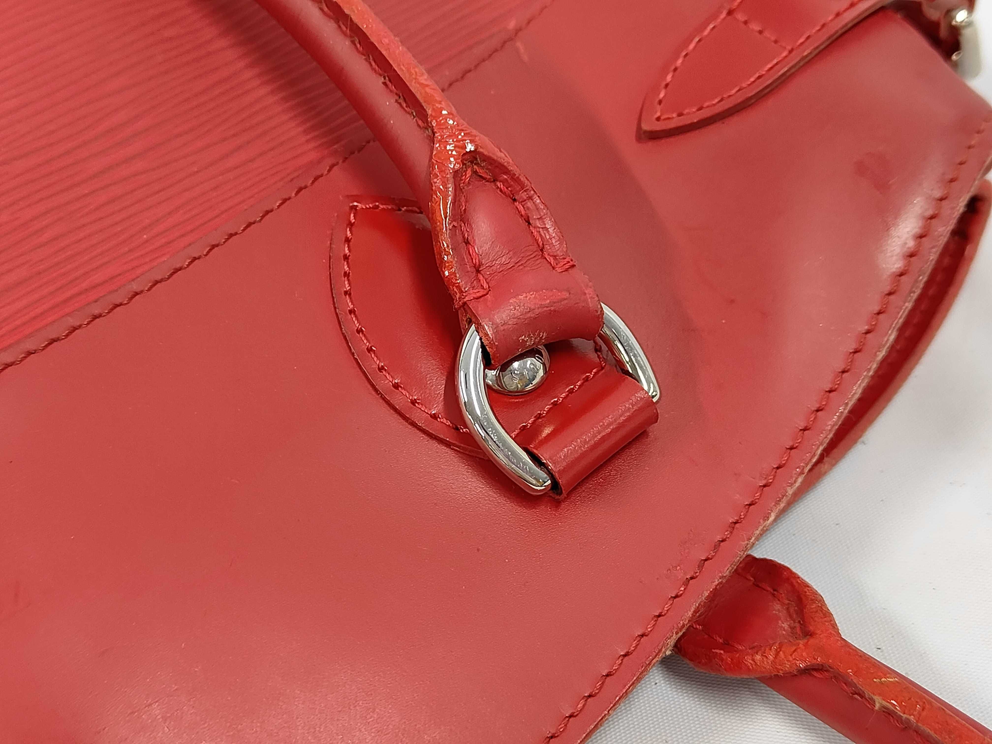 Passy PM Handbag Epi Red M5926E AN0026 Handbag — view 6