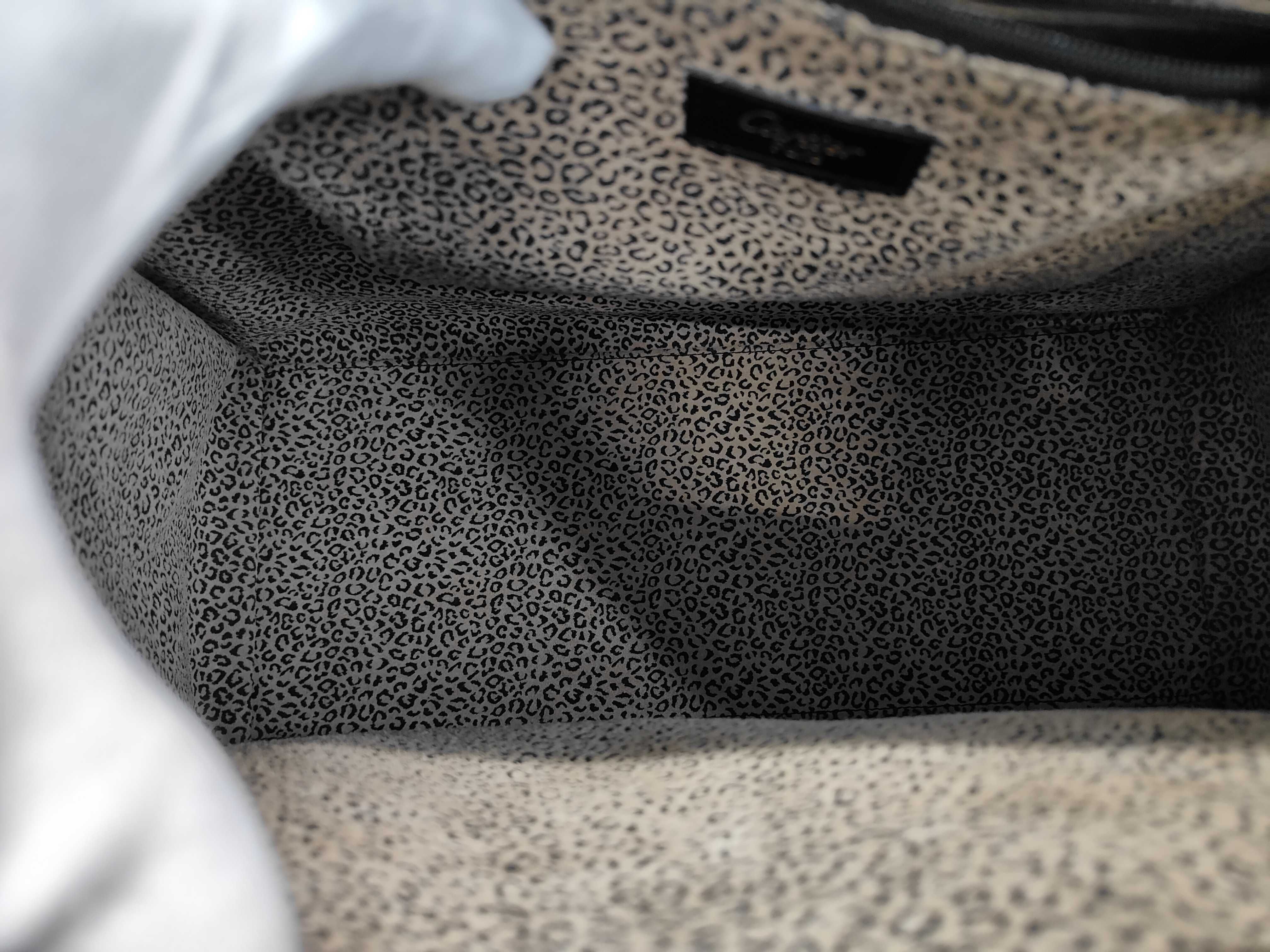 Panthere Leather Tote Bag — view 10
