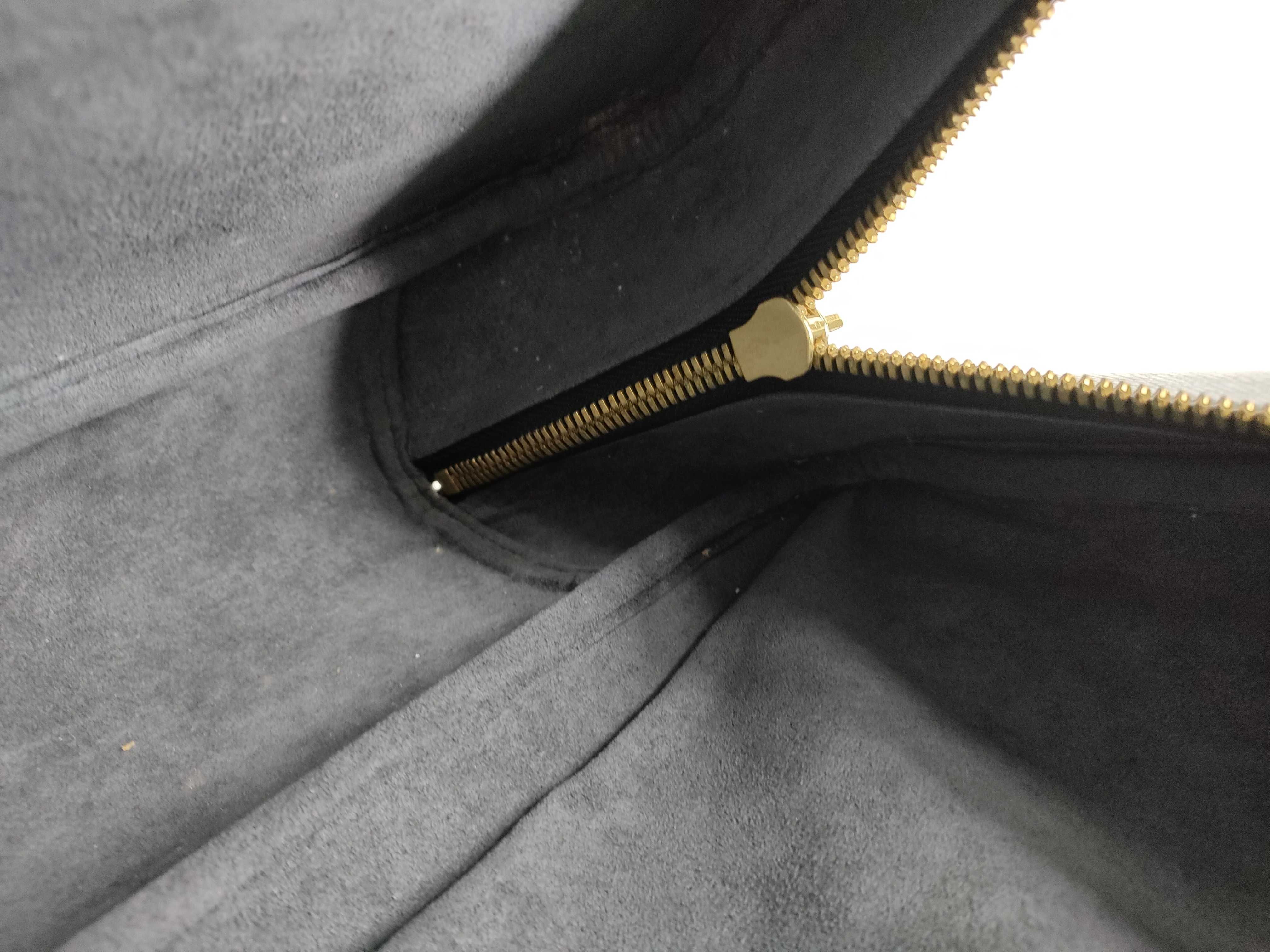 Taiga Elanga Ampoché M30104 VI1906 Garment Cover with Hanger Suitcase — view 11