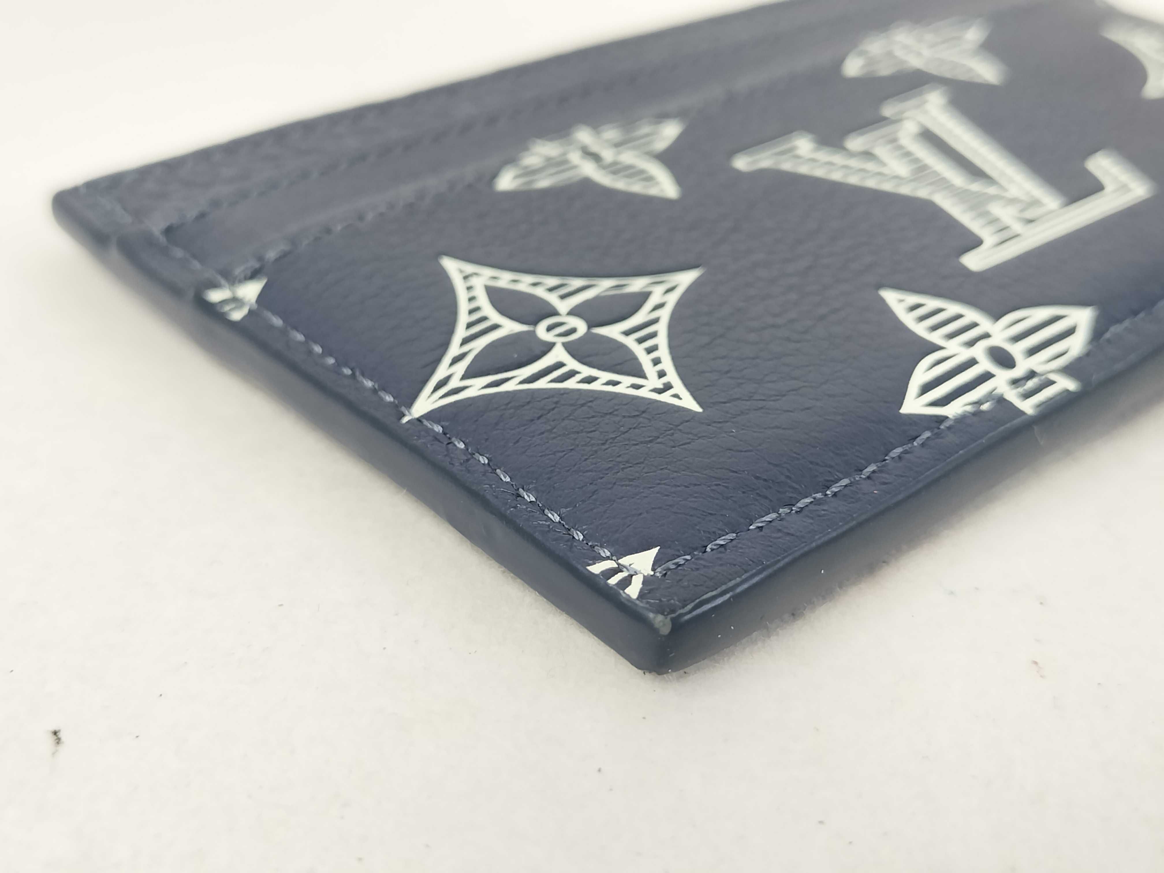 Monogram Portecartes Double M83700 Monogram Shadow Card Case — view 3