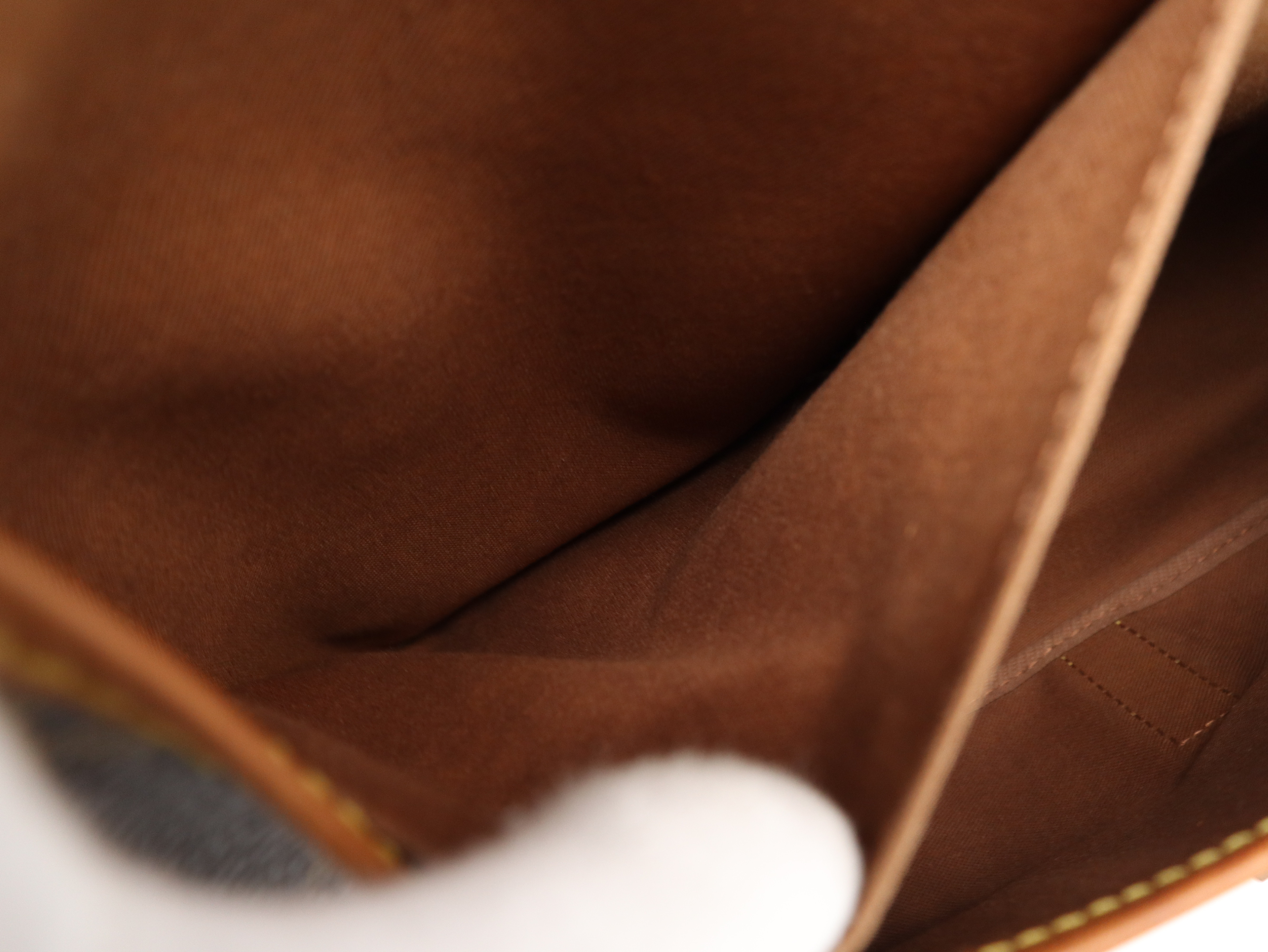 M42254 Monogram Saumur 35 Shoulder Bag — view 13