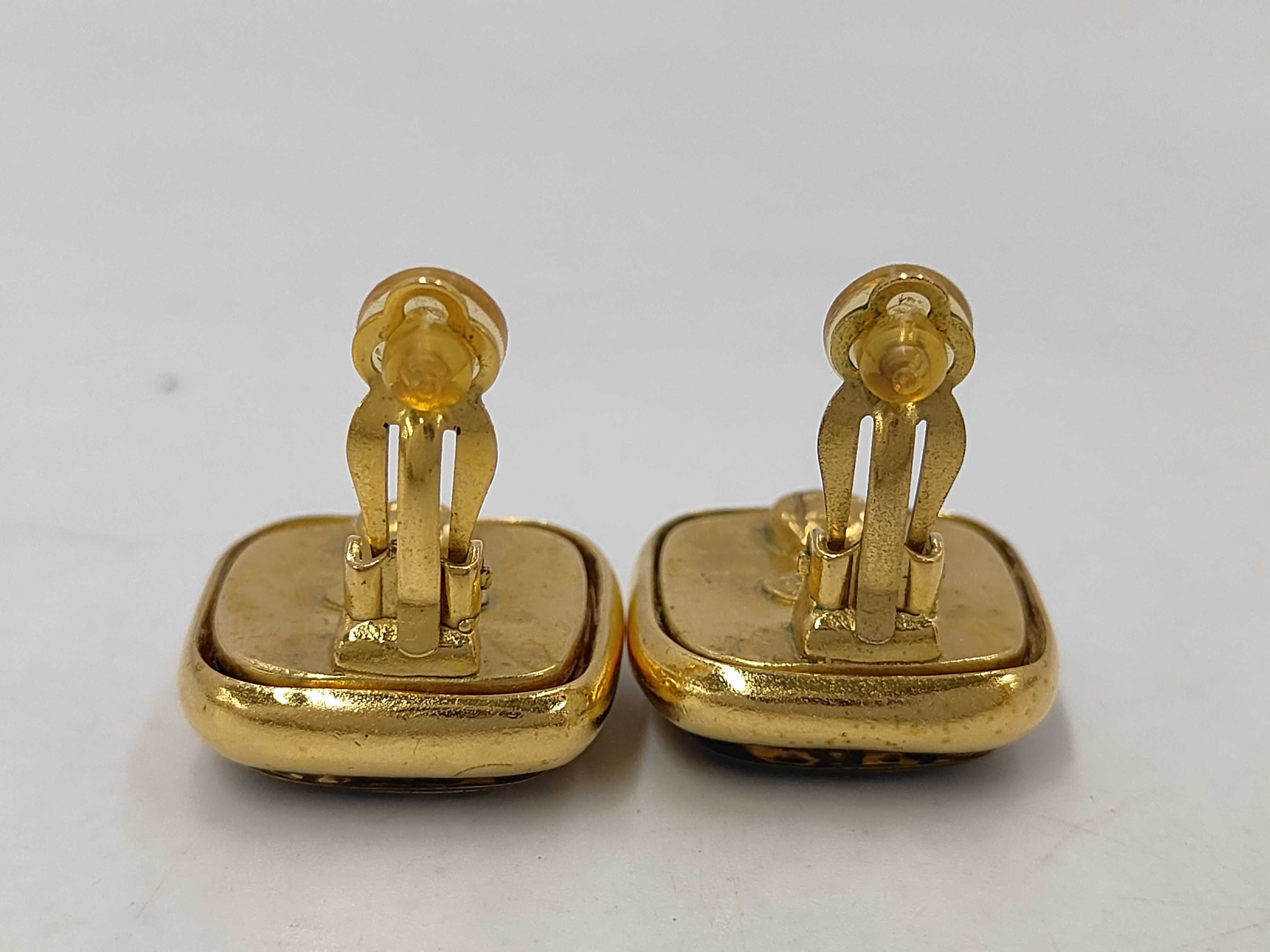 Stone Coco Mark 99A Gripoix Earrings — view 4