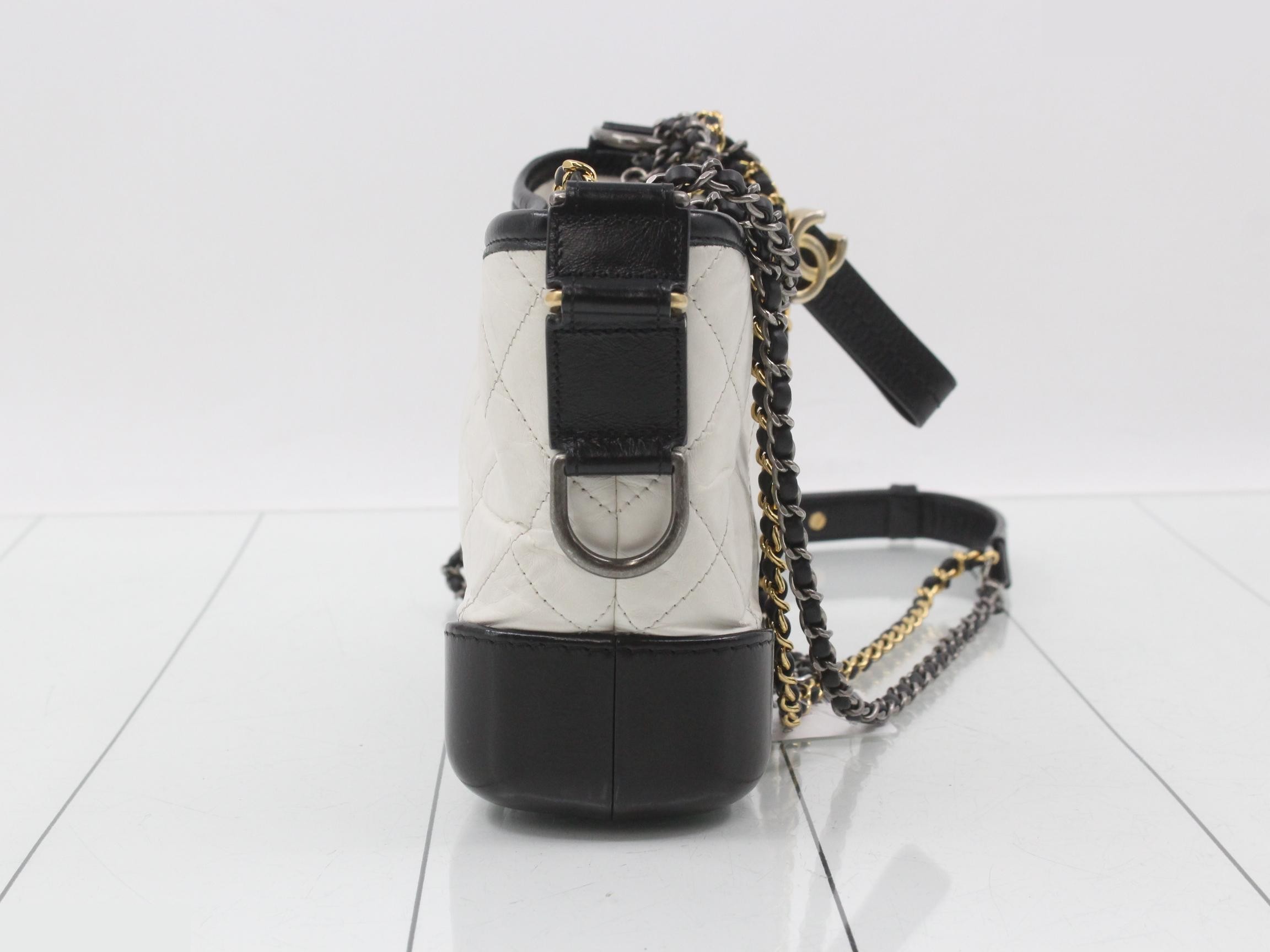Gabrielle de Chanel Leather Chain Shoulder Bag — view 4