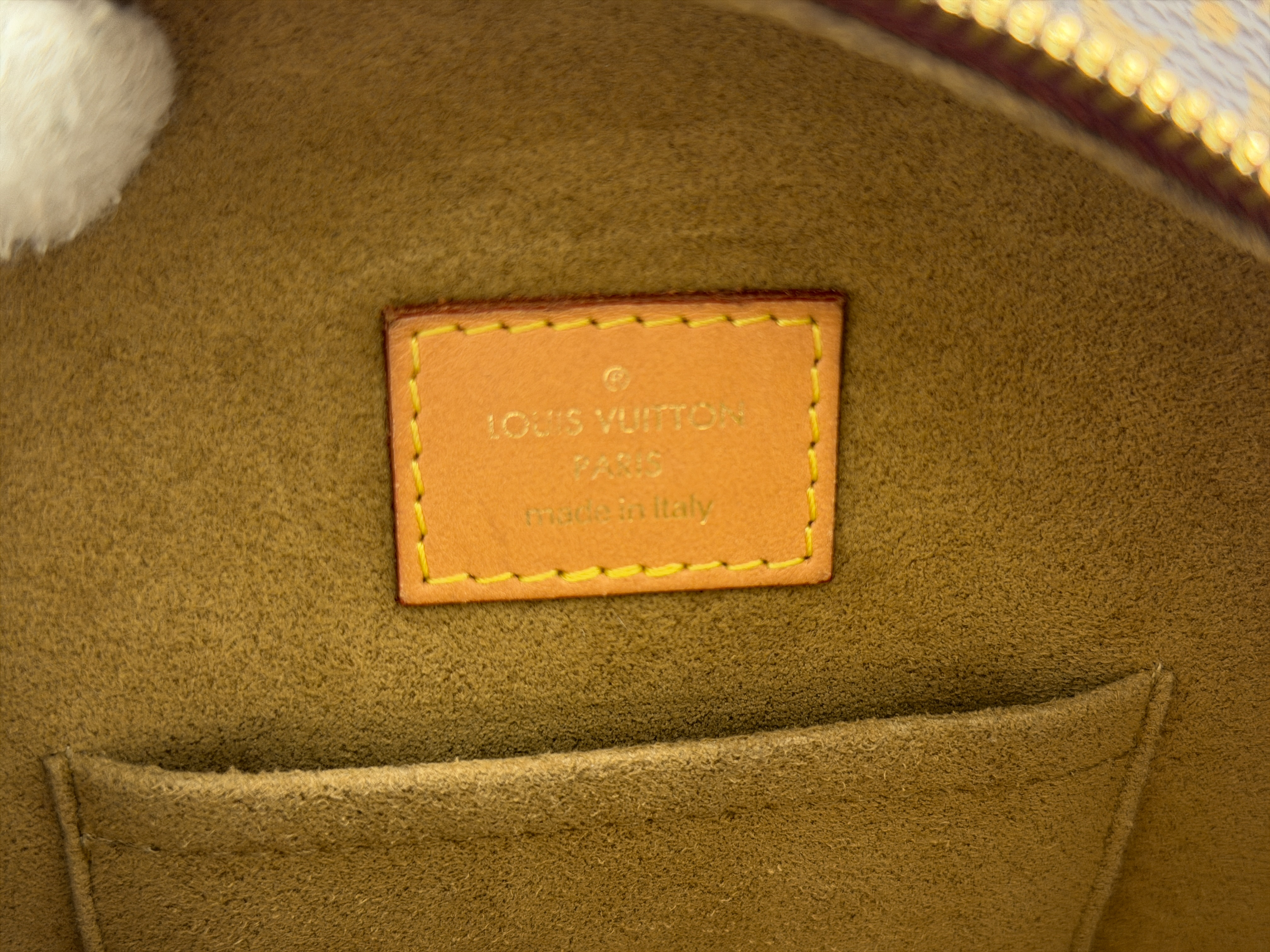 Monogram M45647 Boite Chapeau Spool MM PL3199 Shoulder Bag — view 14