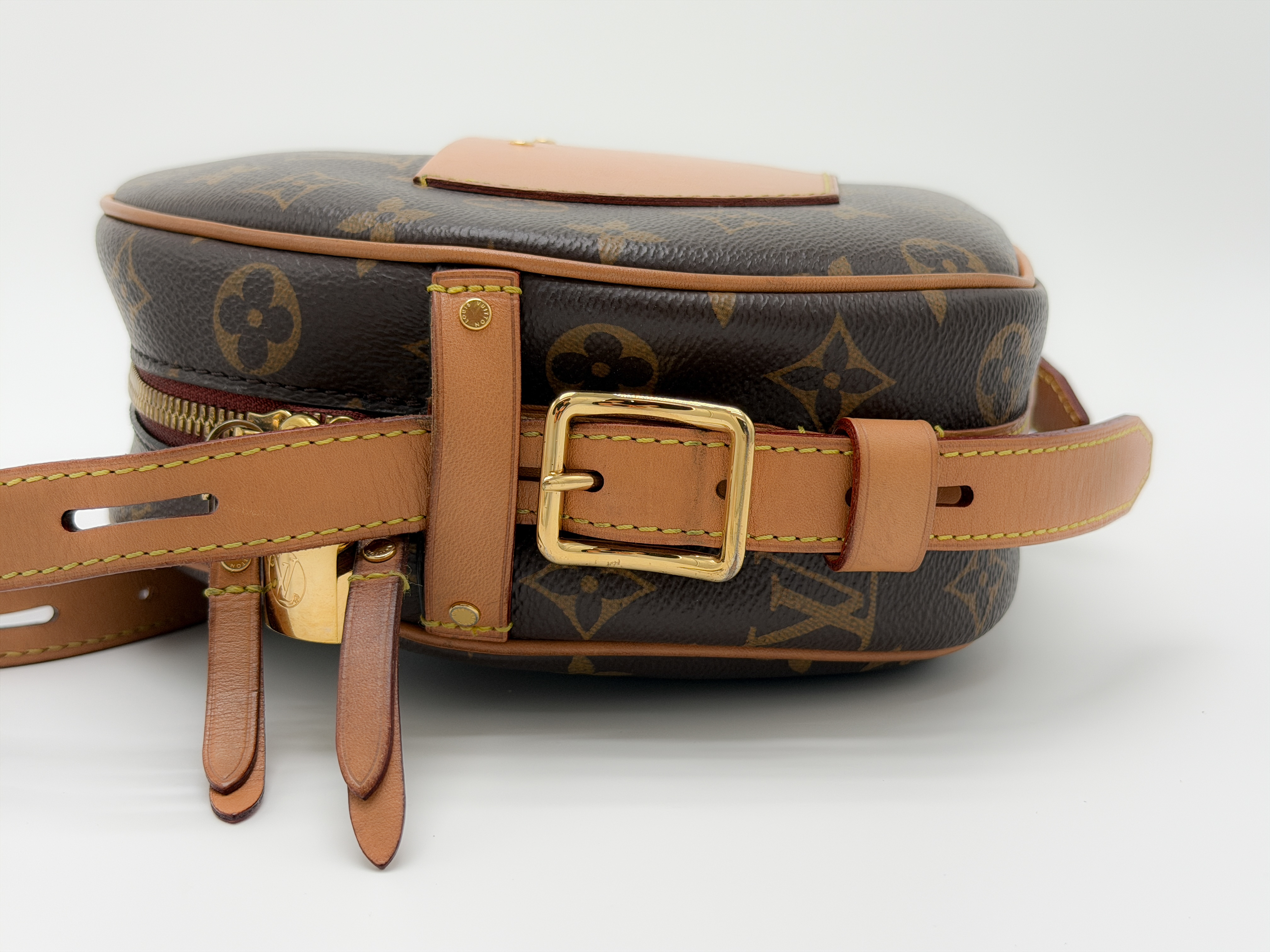 Monogram M45647 Boite Chapeau Spool MM PL3199 Shoulder Bag — view 4