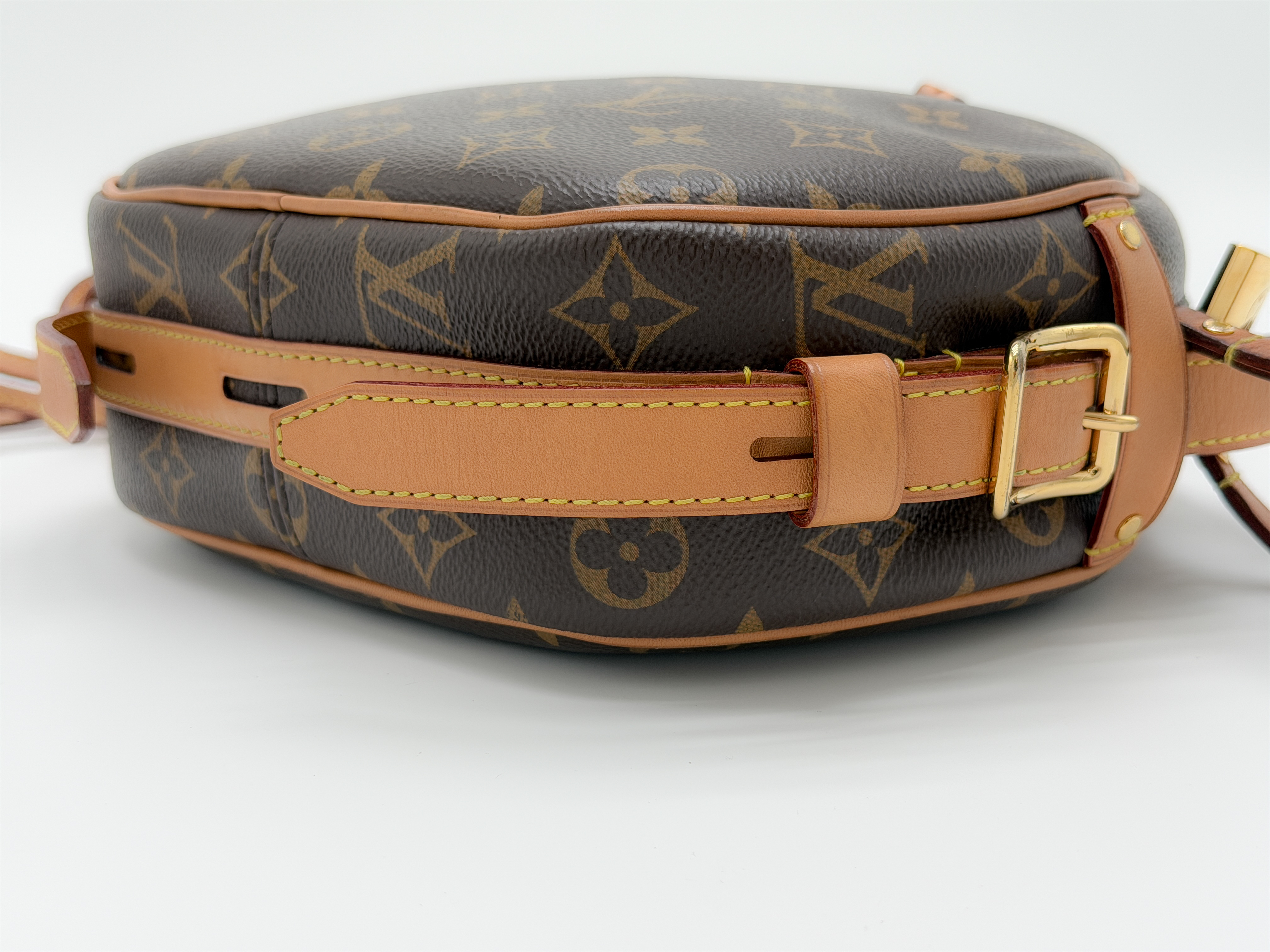 Monogram M45647 Boite Chapeau Spool MM PL3199 Shoulder Bag — view 7
