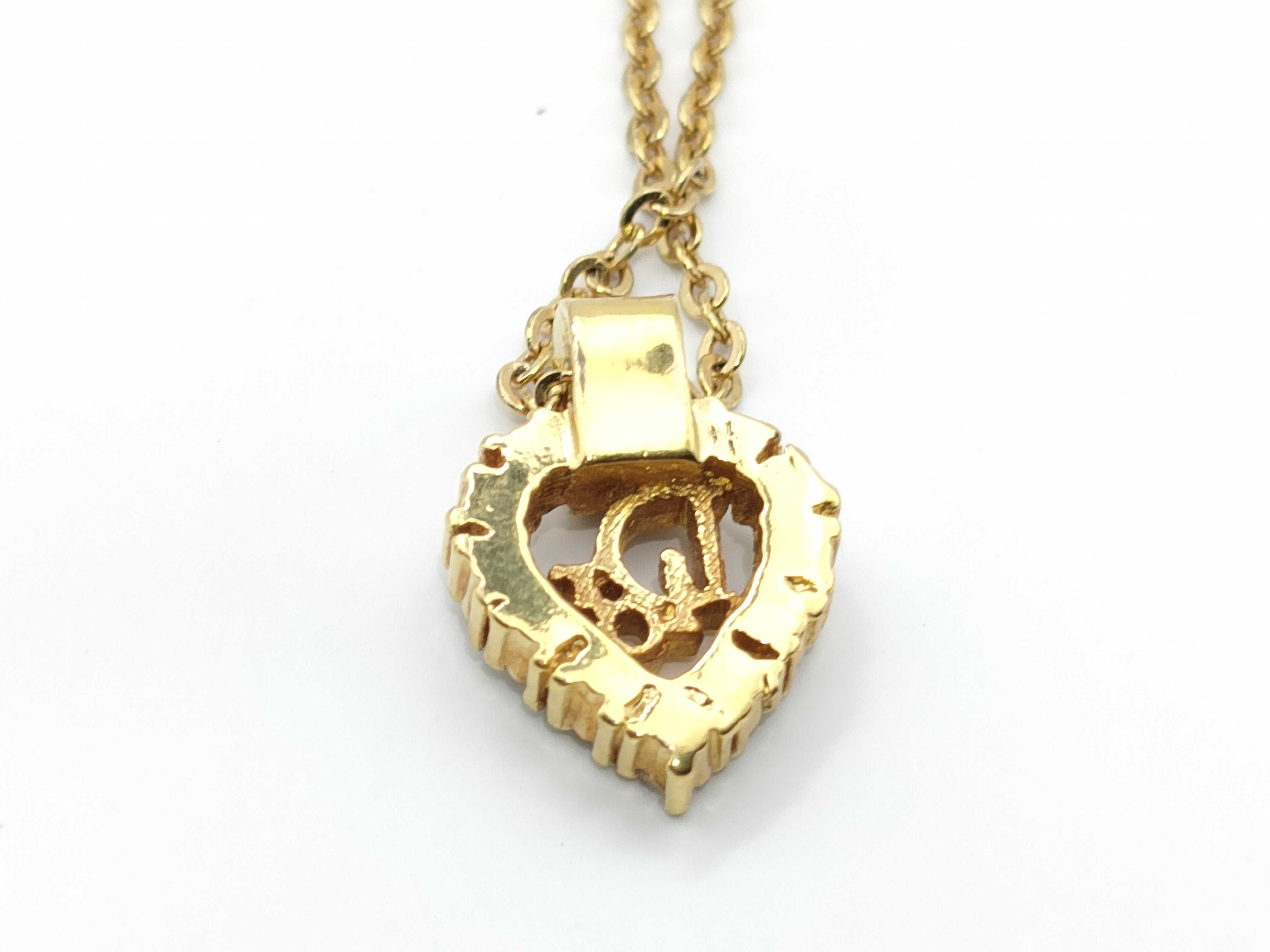 necklace — view 2