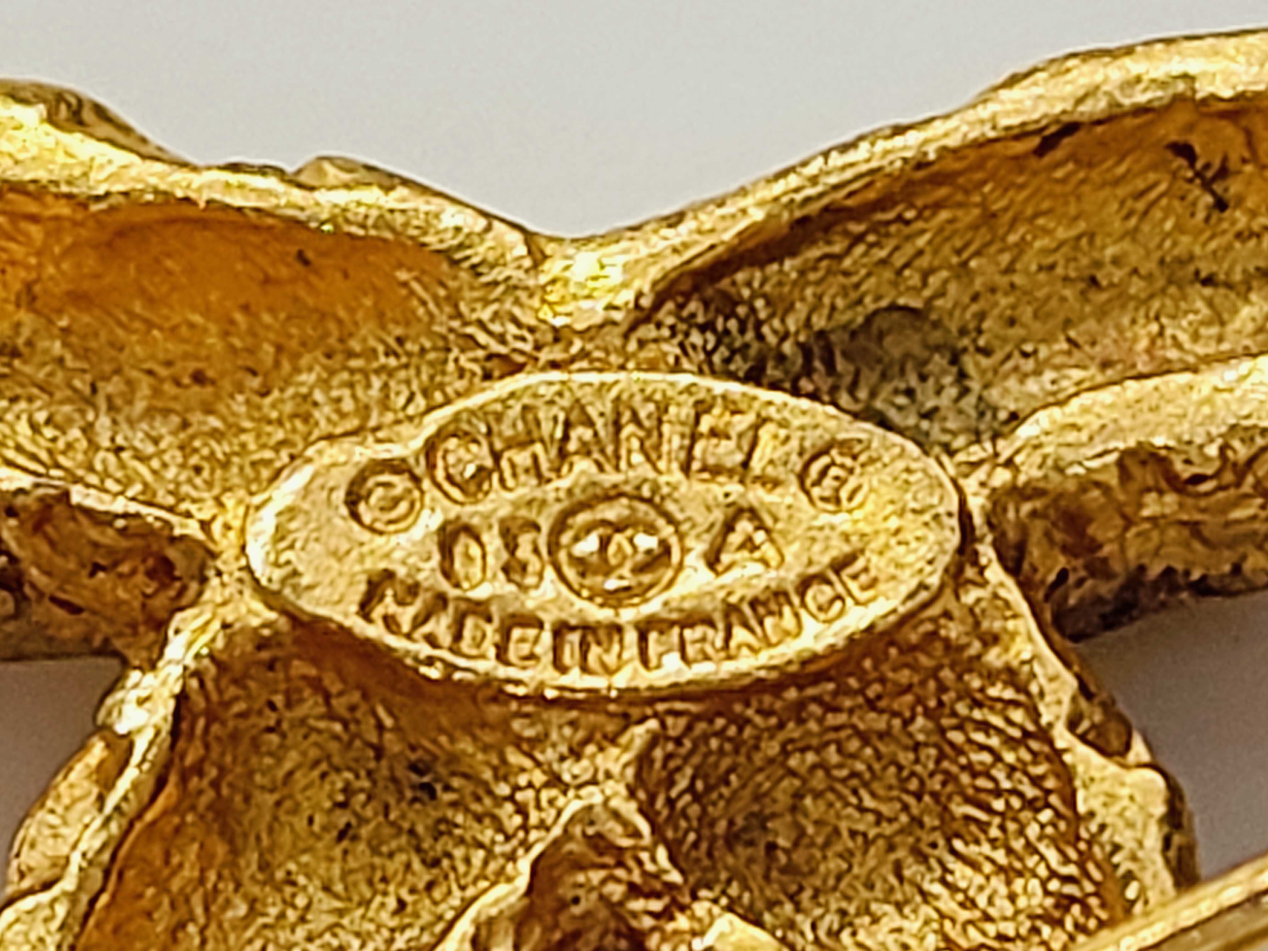 Gold Coco 03A Brooch — view 6