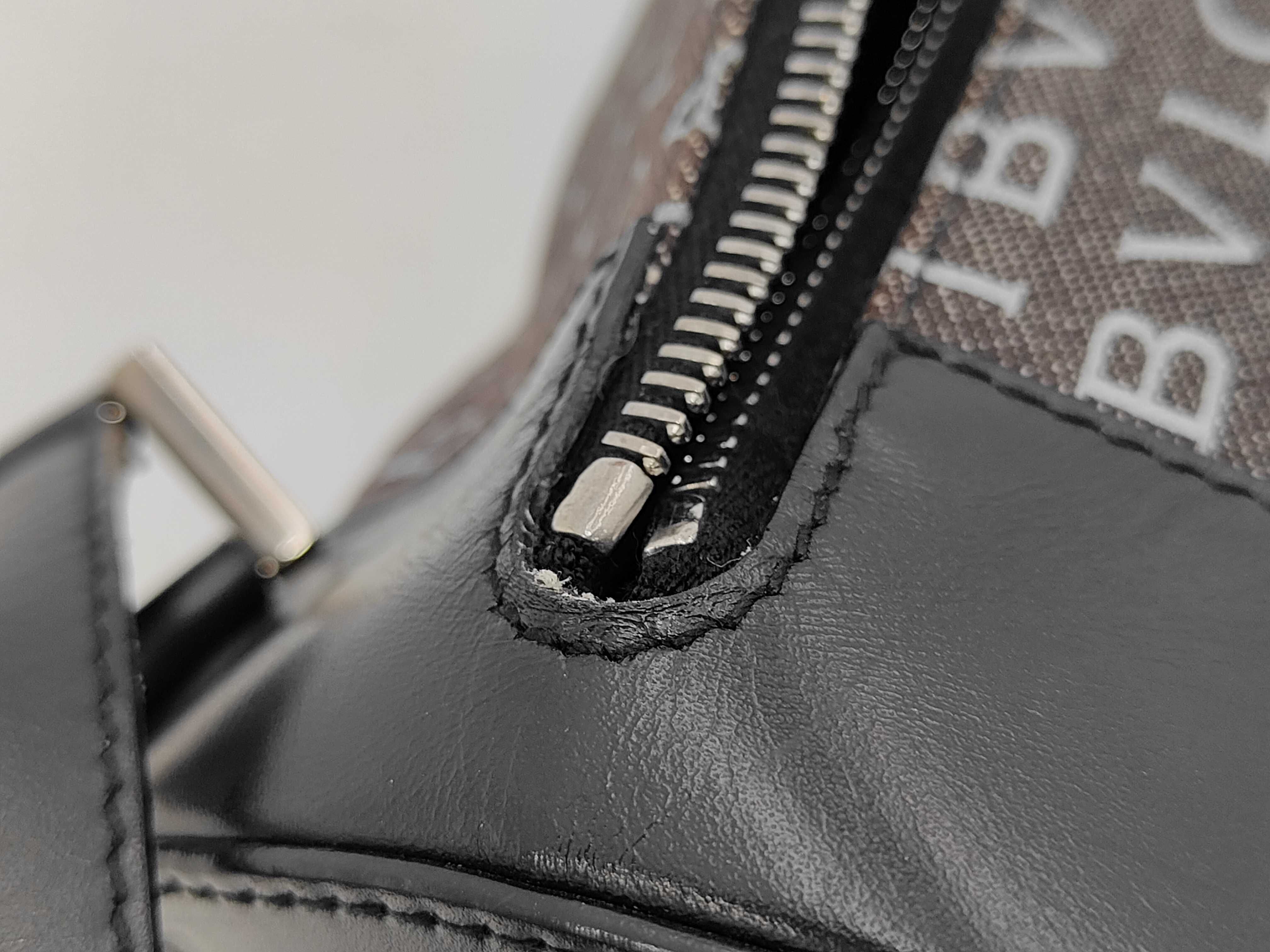 Bulgari Logomania B.zero1 Shoulder Bag — view 11