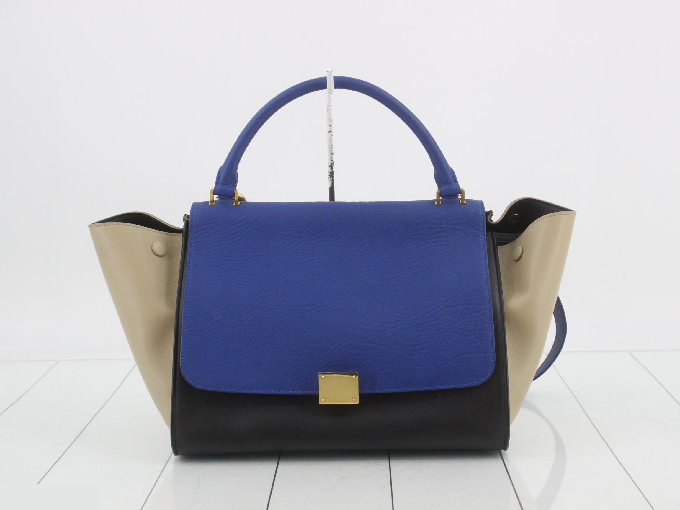 Trapeze Small Shoulder Bag