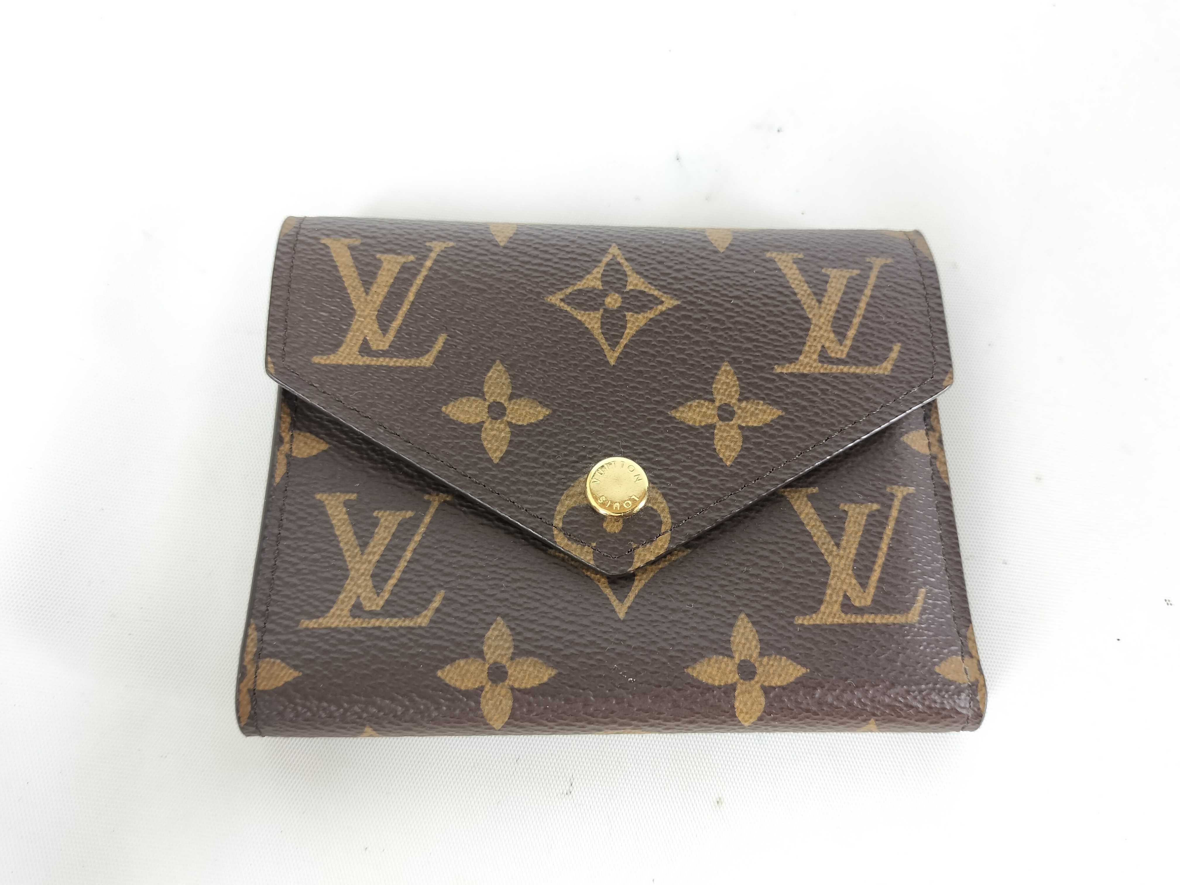 Monogram Portefeuille Victorine Wallet