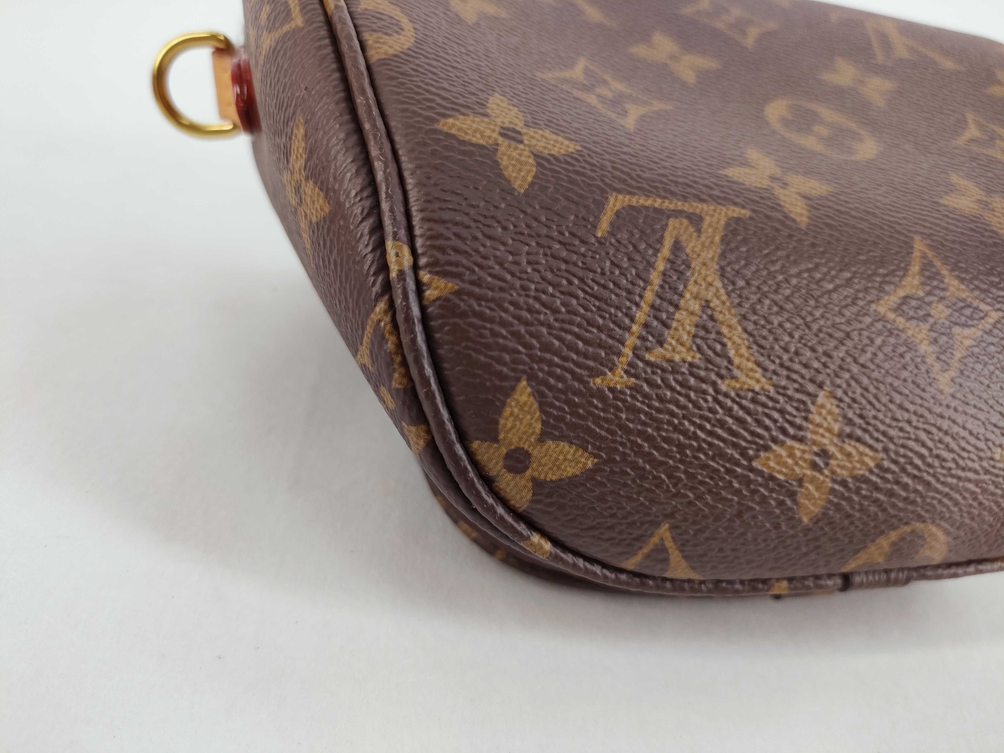 Monogram Louis Vuitton Lamp Mini Bag Single Skirt Crossbody Bag Shoulder Bag — view 6