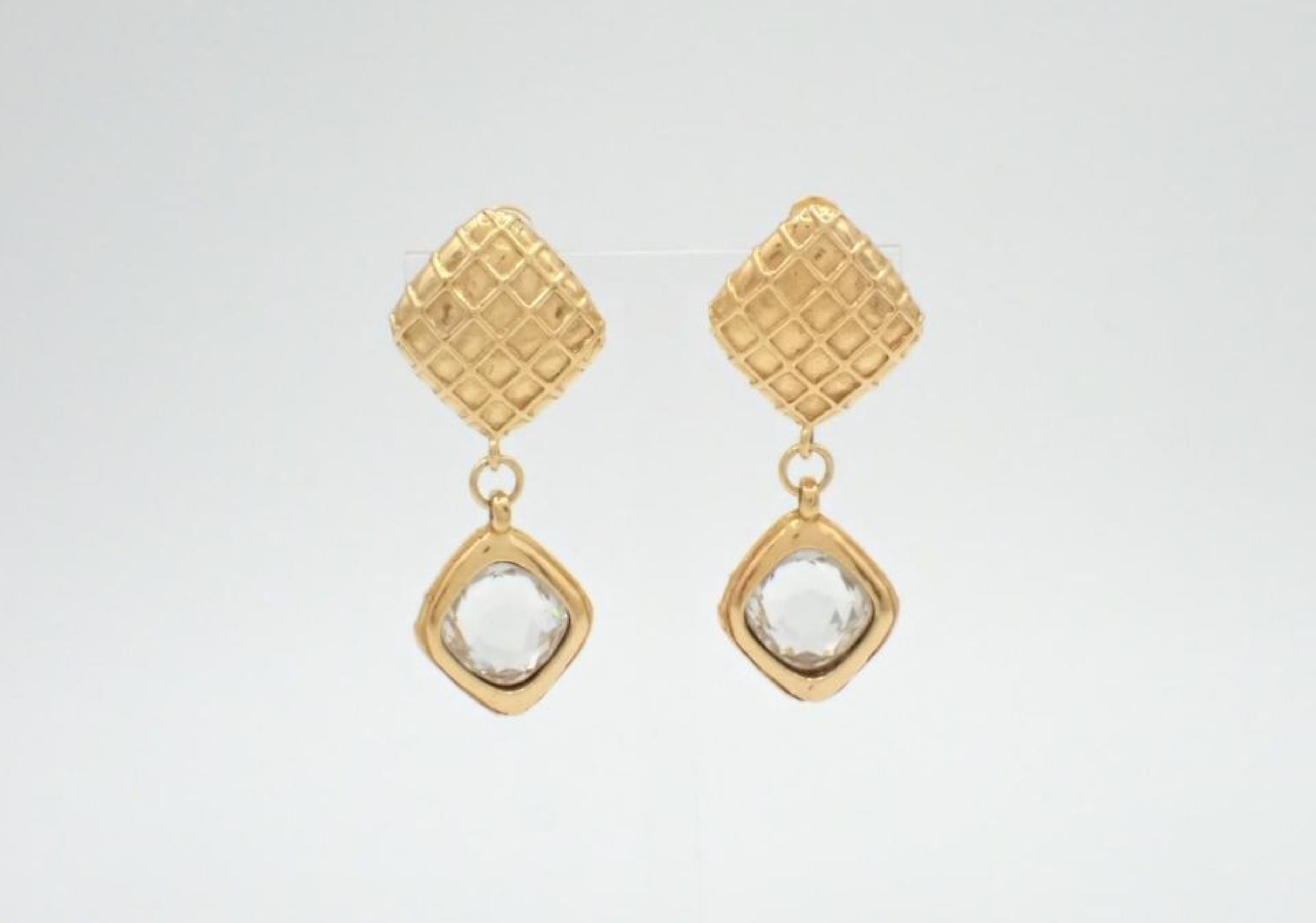 dangle earrings with engraved logo