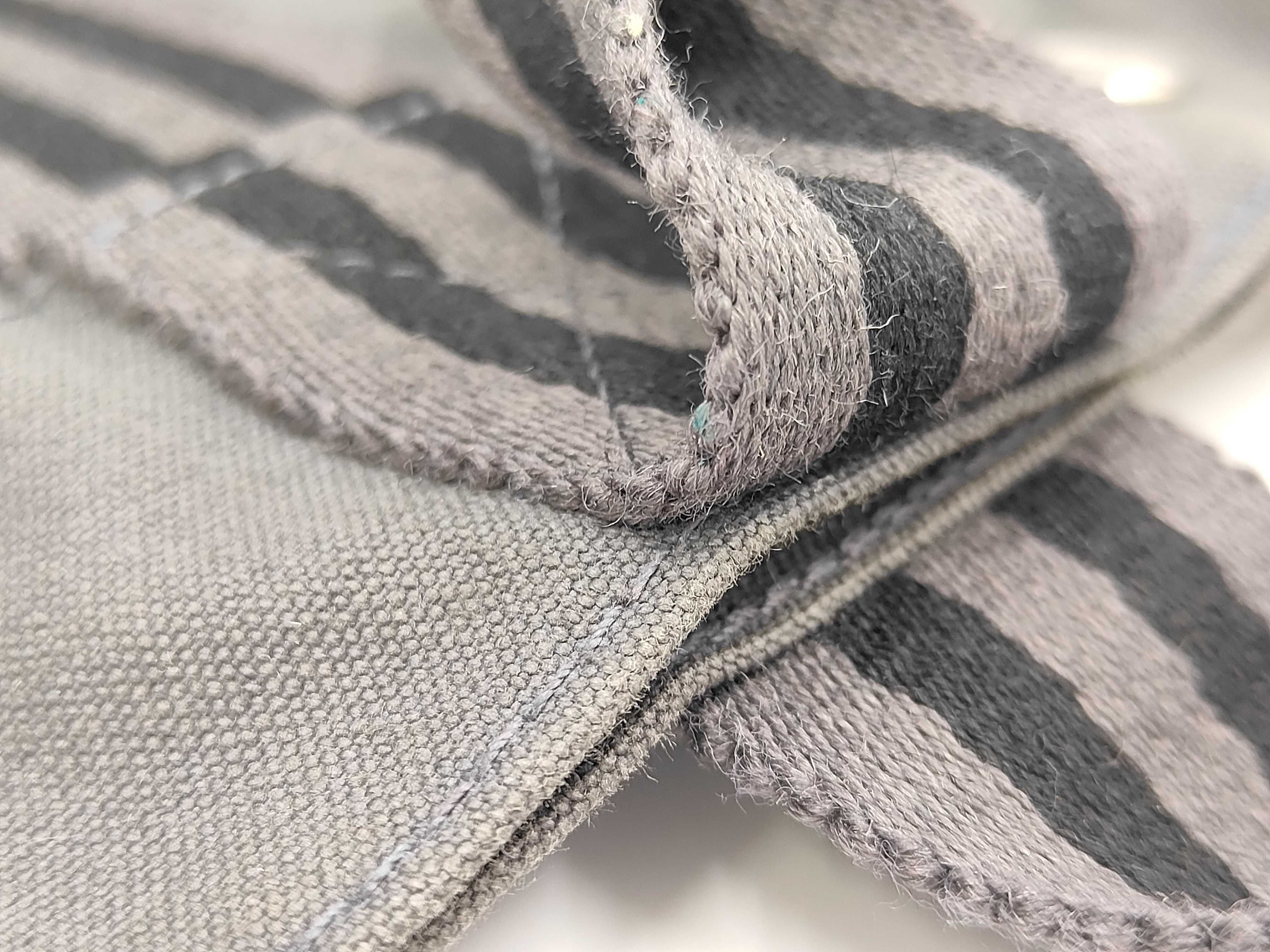 Fool Toe PM Tote Bag Canvas Gray Handbag — view 11