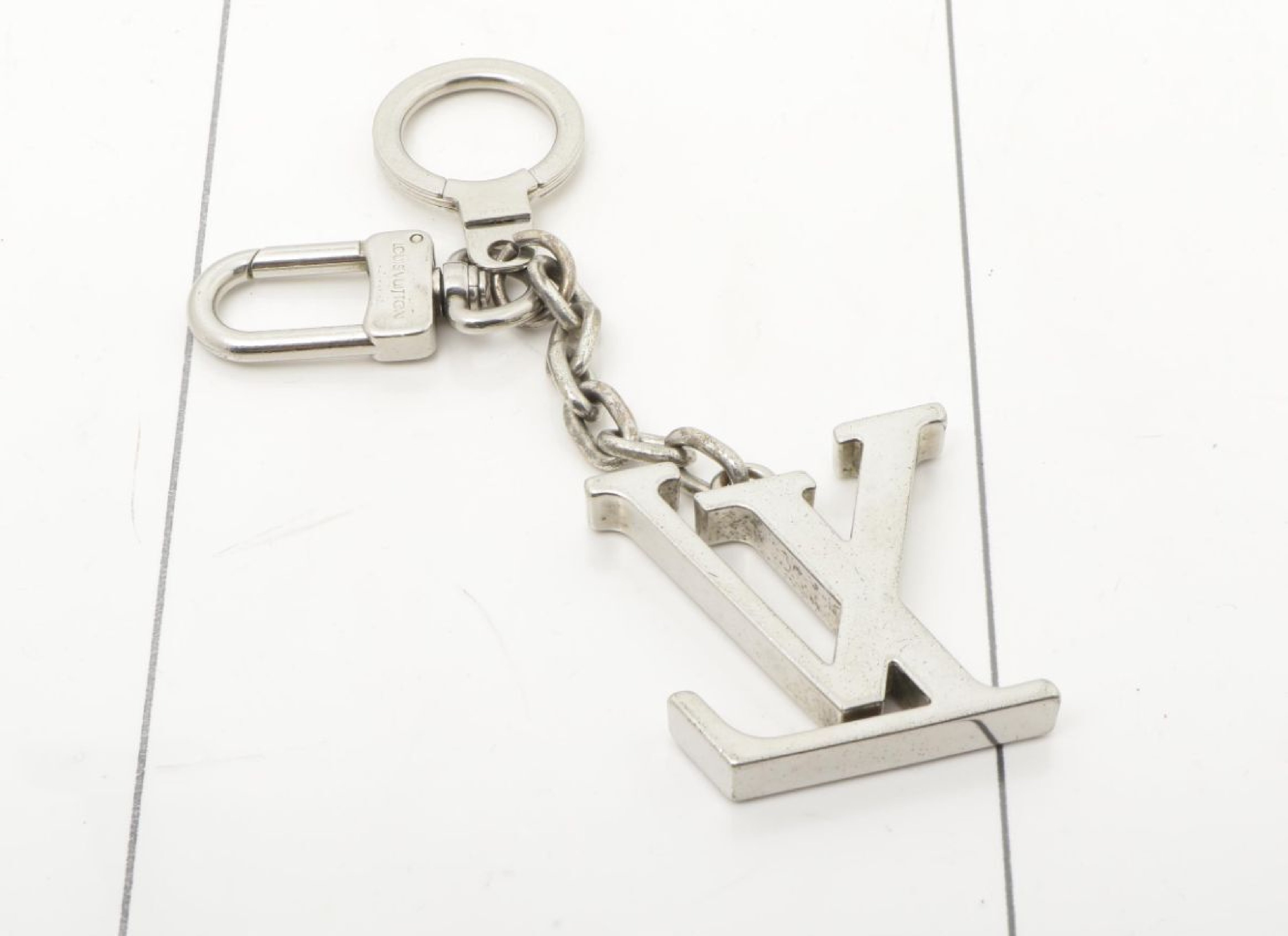 Vuitton Porte Clés LV Initial Charm Key Case — view 2